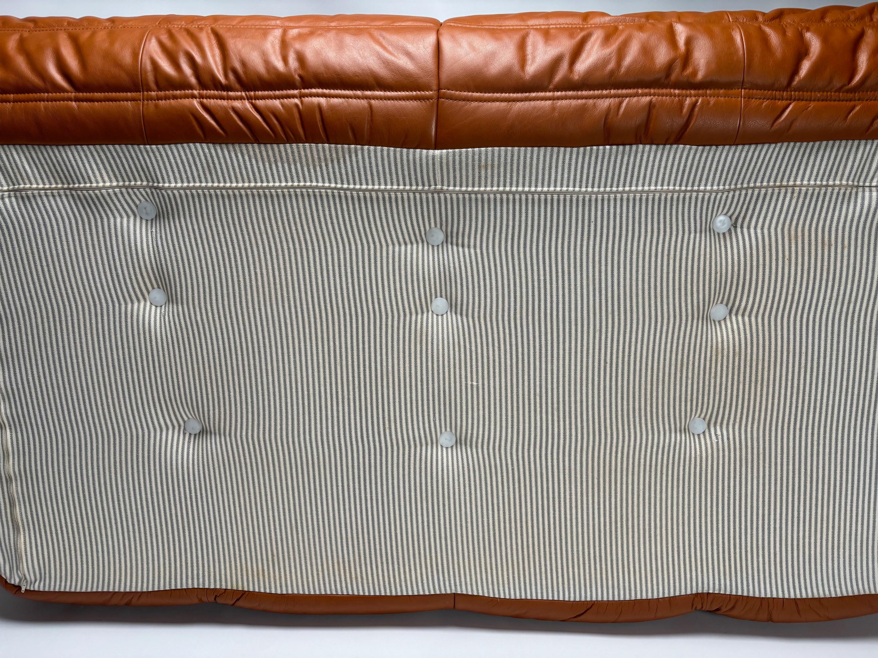 Canapé à 3 places en cuir Togo de Michel Ducaroy pour Ligne Roset en vente 5