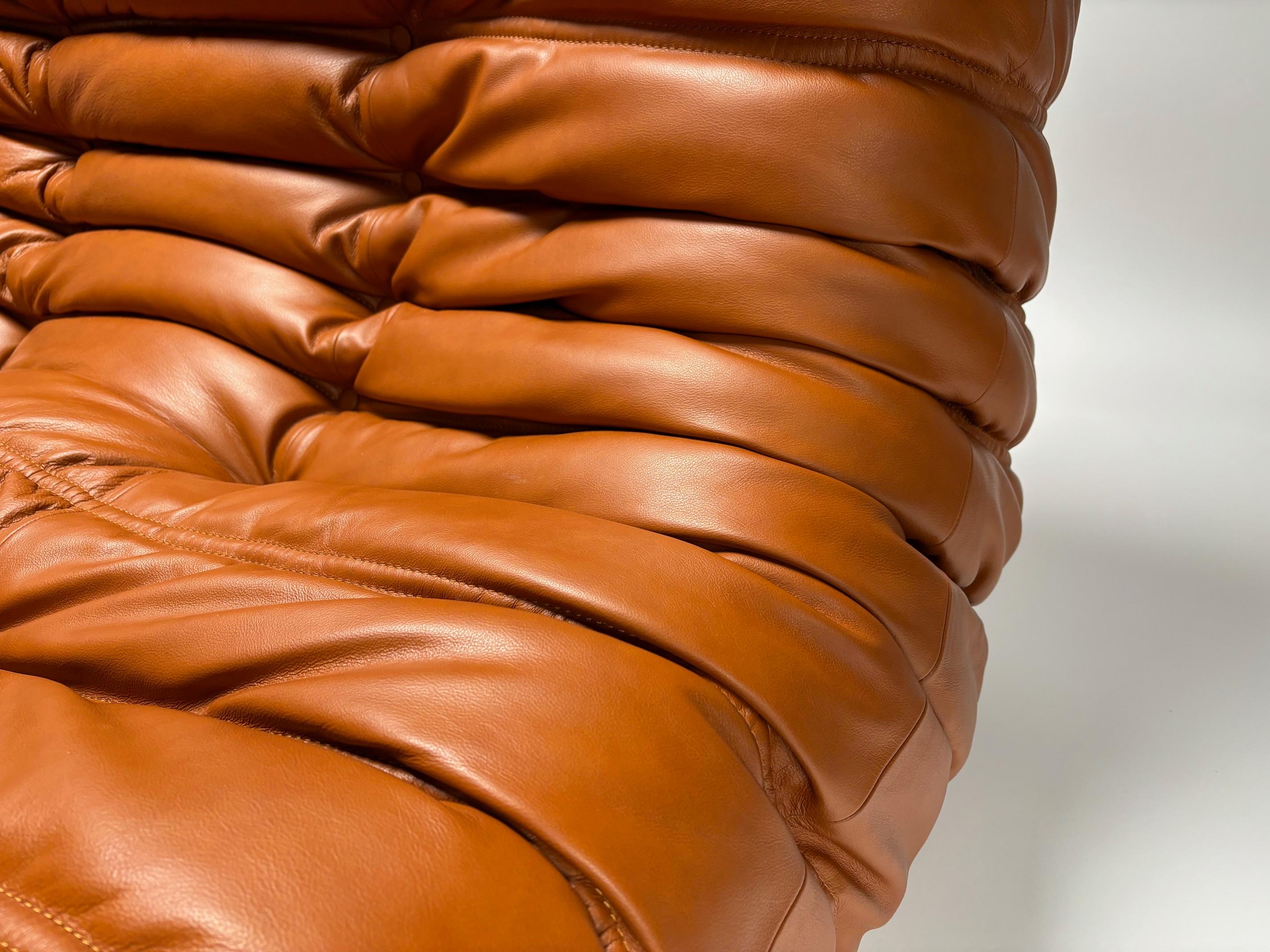 Postmoderne Canapé à 3 places en cuir Togo de Michel Ducaroy pour Ligne Roset en vente