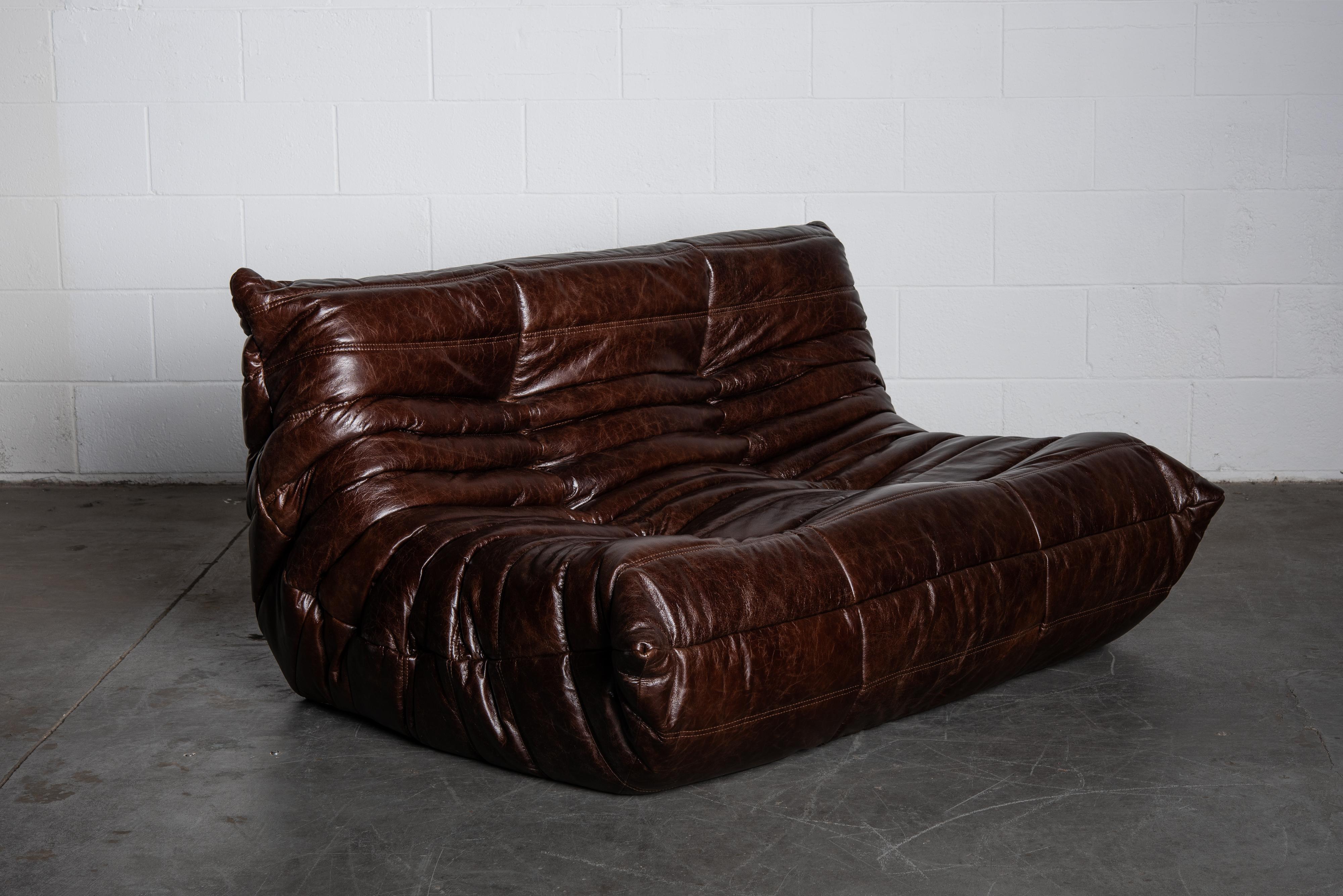 'Togo' Leather Loveseat by Michel Ducaroy for Ligne Roset, Signed In Excellent Condition In Los Angeles, CA