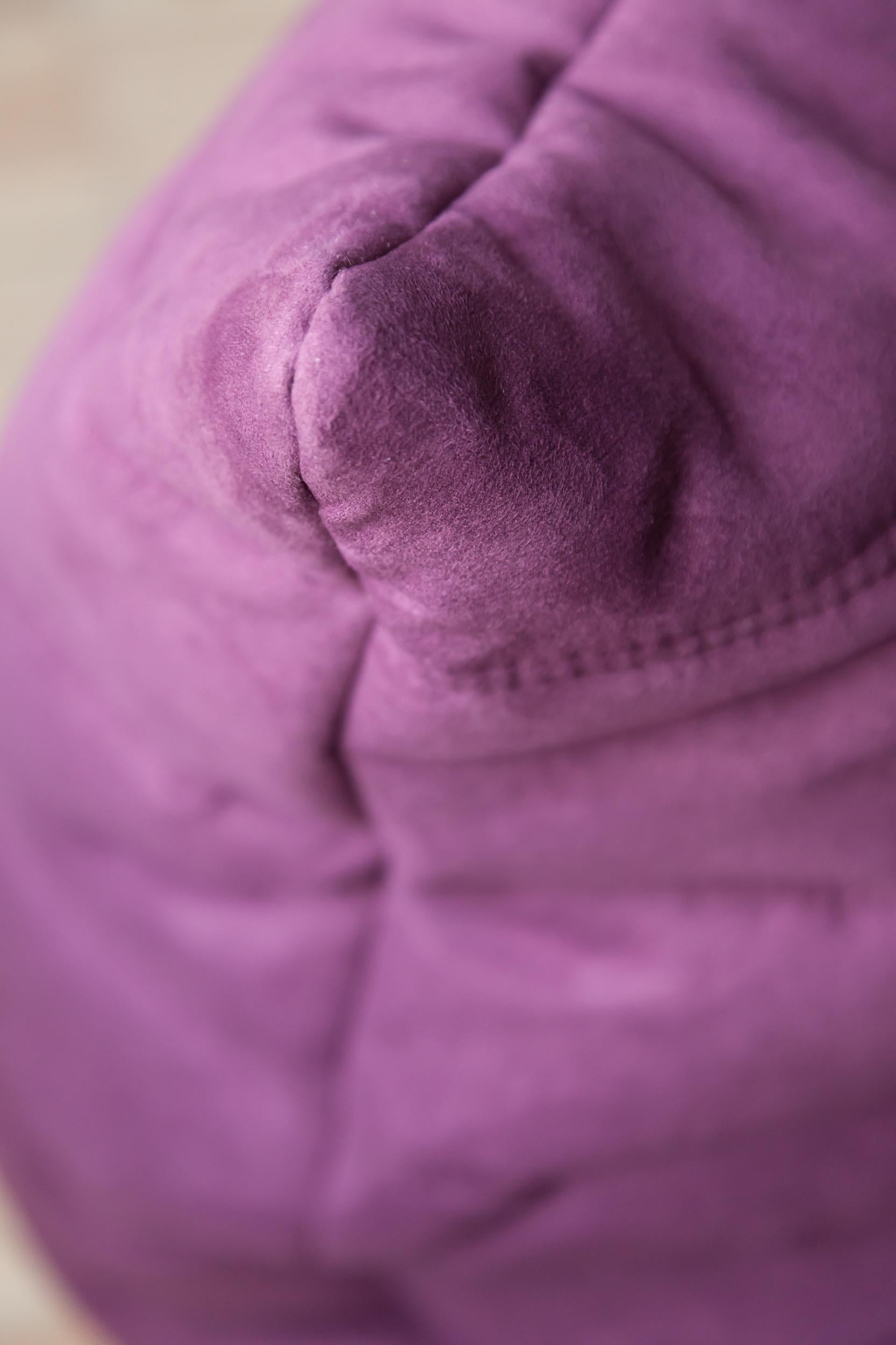 Chaise longue Togo en microfibre aubergine/violet de Michel Ducaroy, Ligne Roset en vente 3