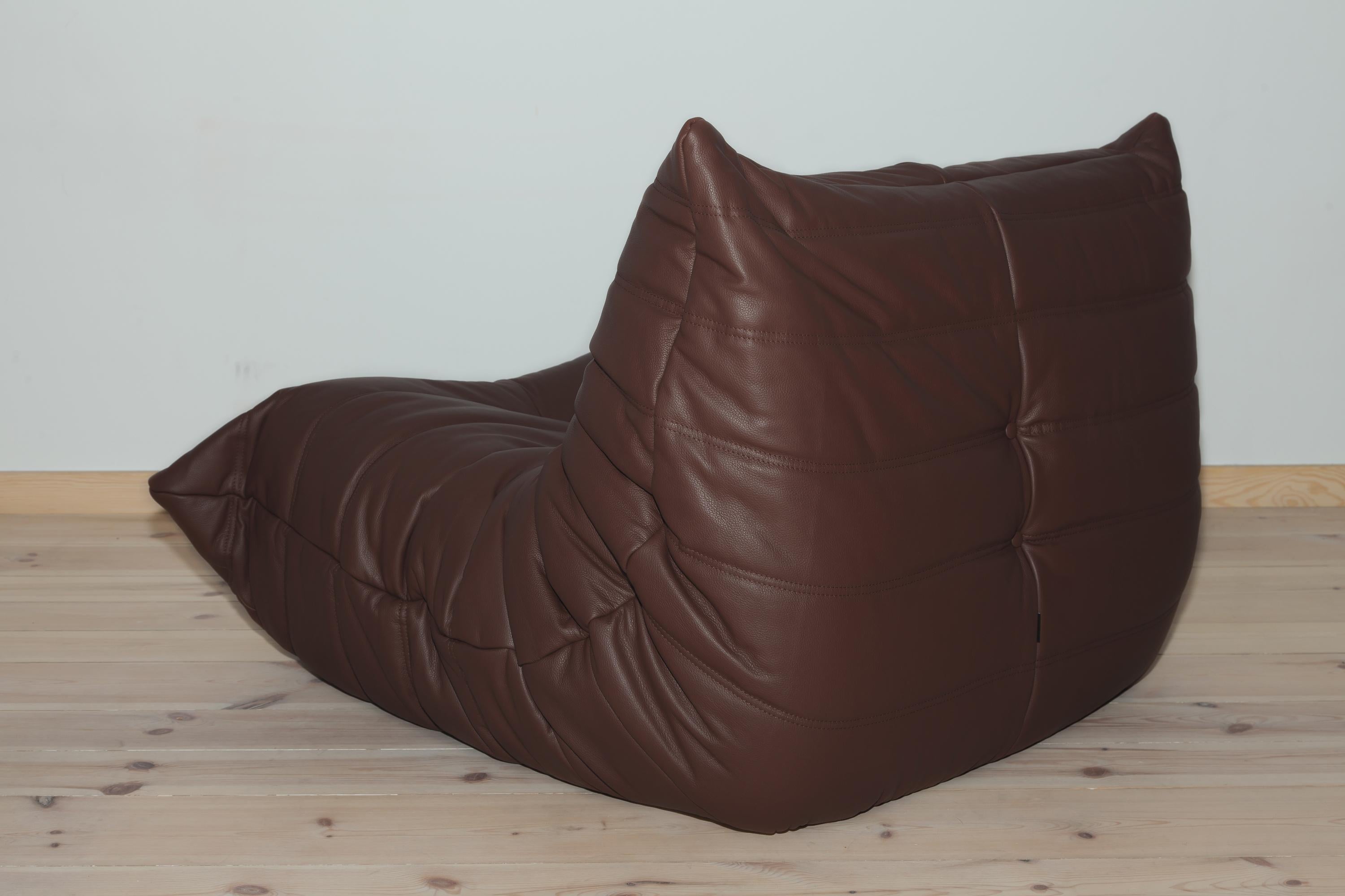 French Togo Longue Chair in Brown Madras Leather by Michel Ducaroy, Ligne Roset For Sale