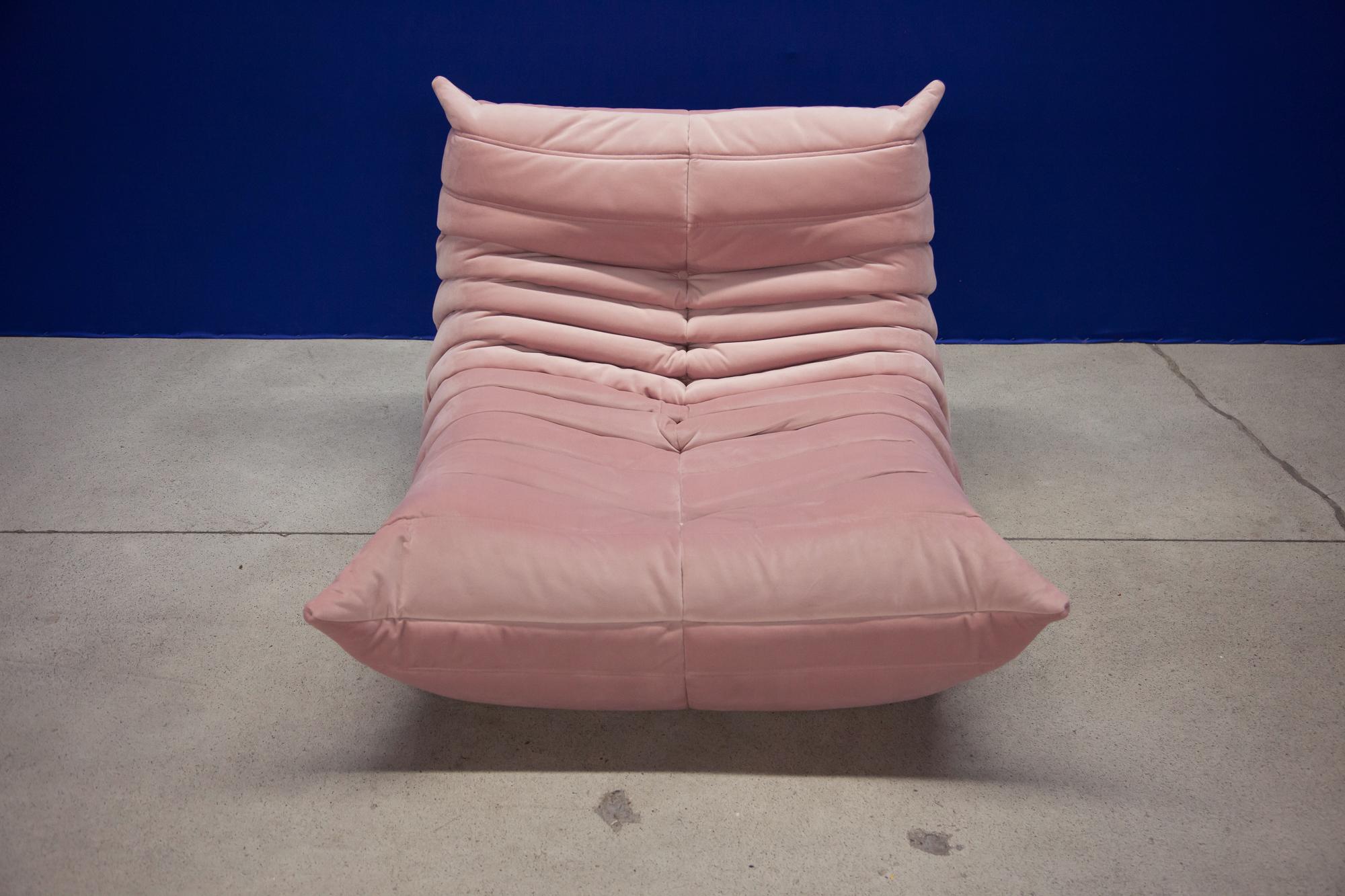 pink togo chair