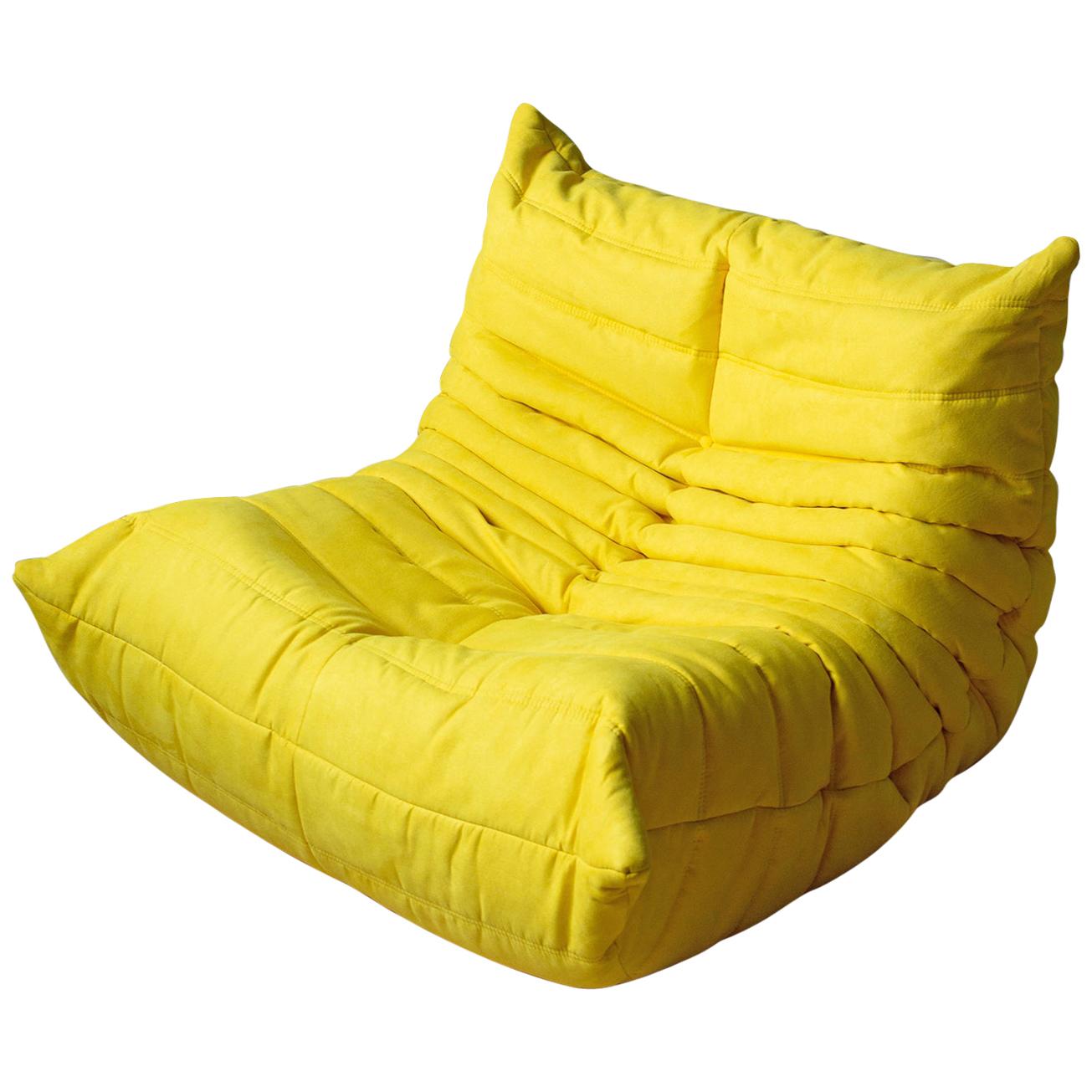 Togo Longue Chair in Yellow Microfibre by Michel Ducaroy, Ligne Roset For Sale