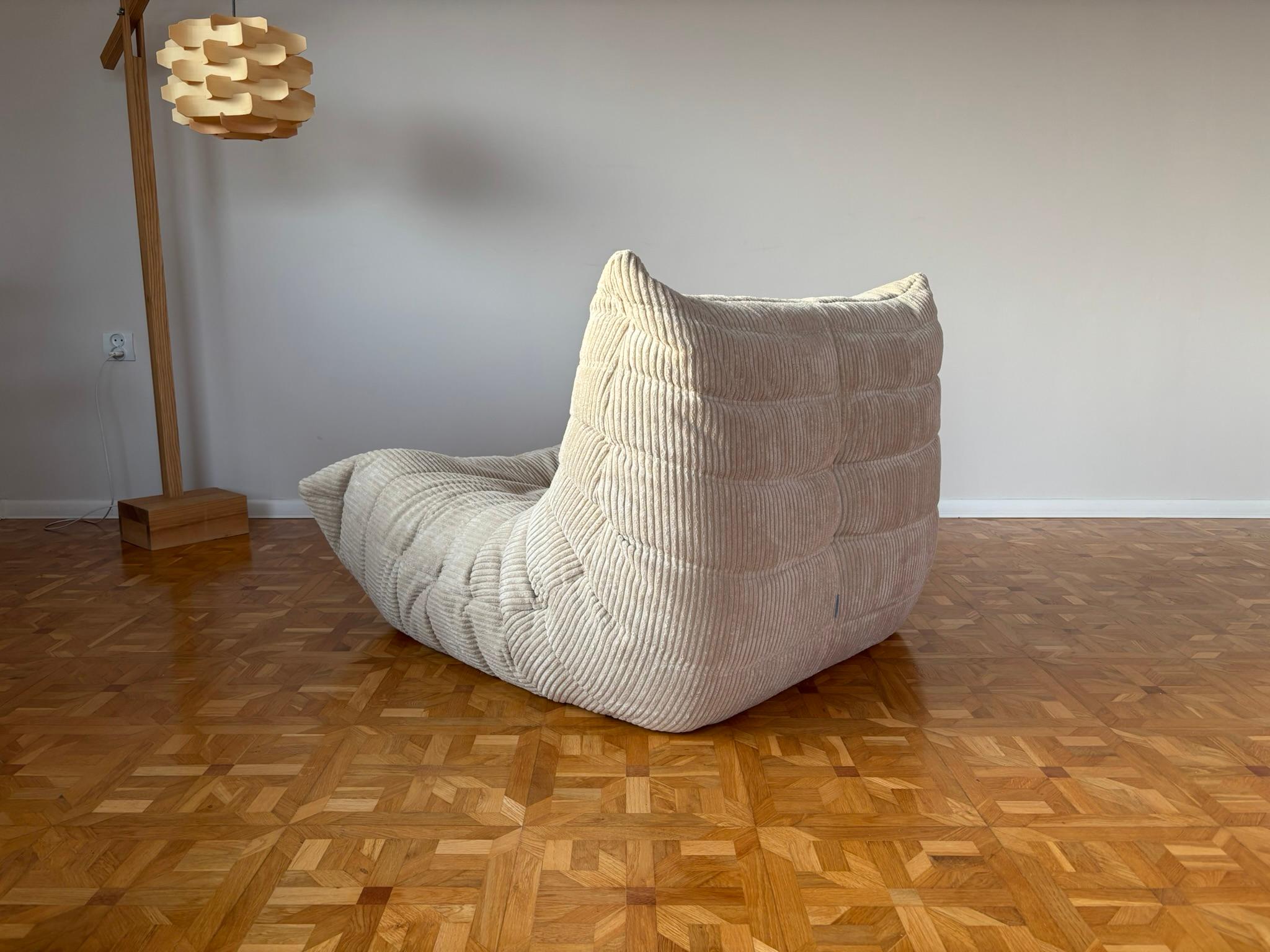 Textile Fauteuil de salon et pouf Togo de Michel Ducaroy pour Ligne Roset