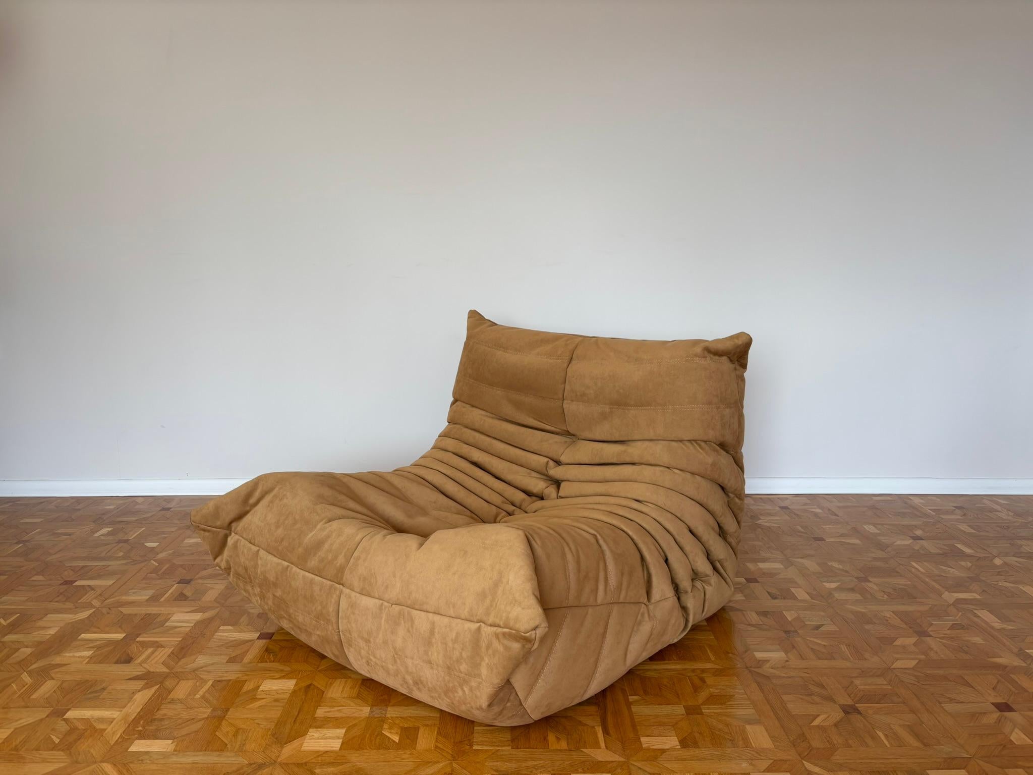 Mid-Century Modern Togo Lounge Chair by Michel Ducaroy for Ligne Roset For Sale