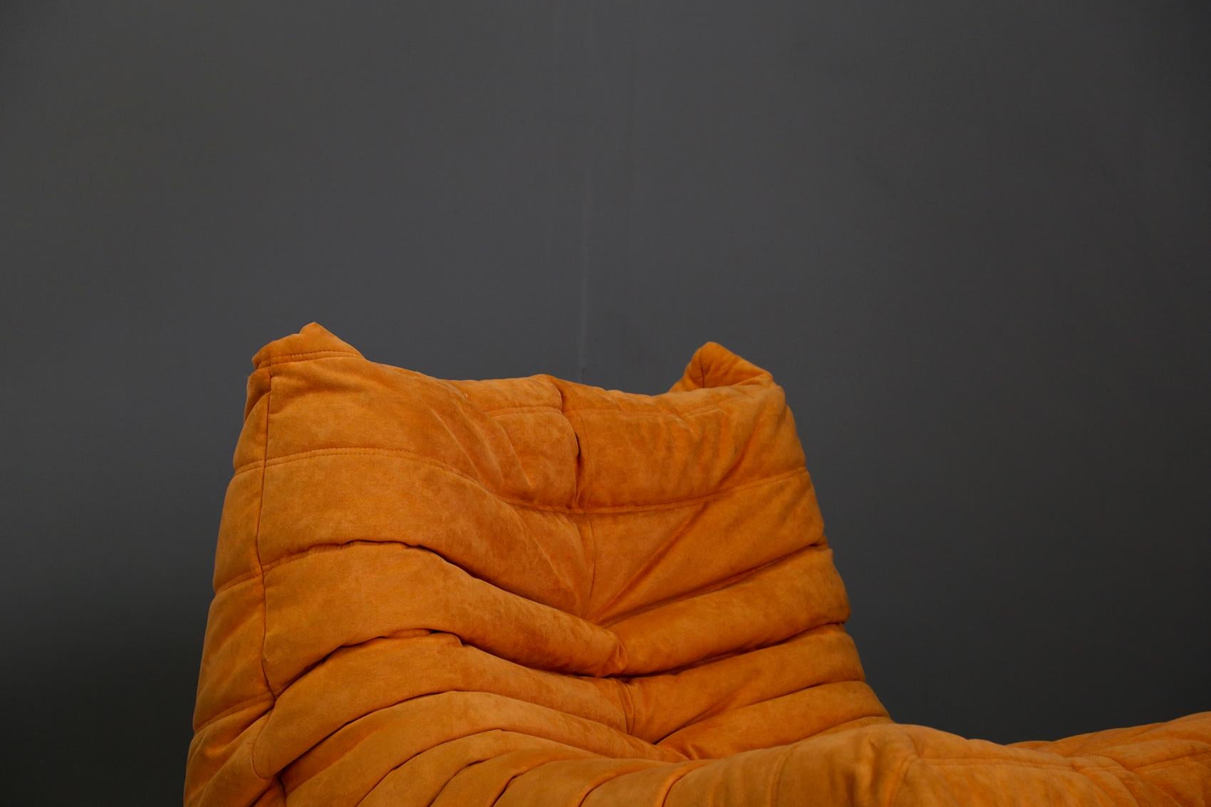 Mid-Century Modern Togo Midcentury Longue Chair in Orange Velvet by Michel Ducaroy for Ligne Roset