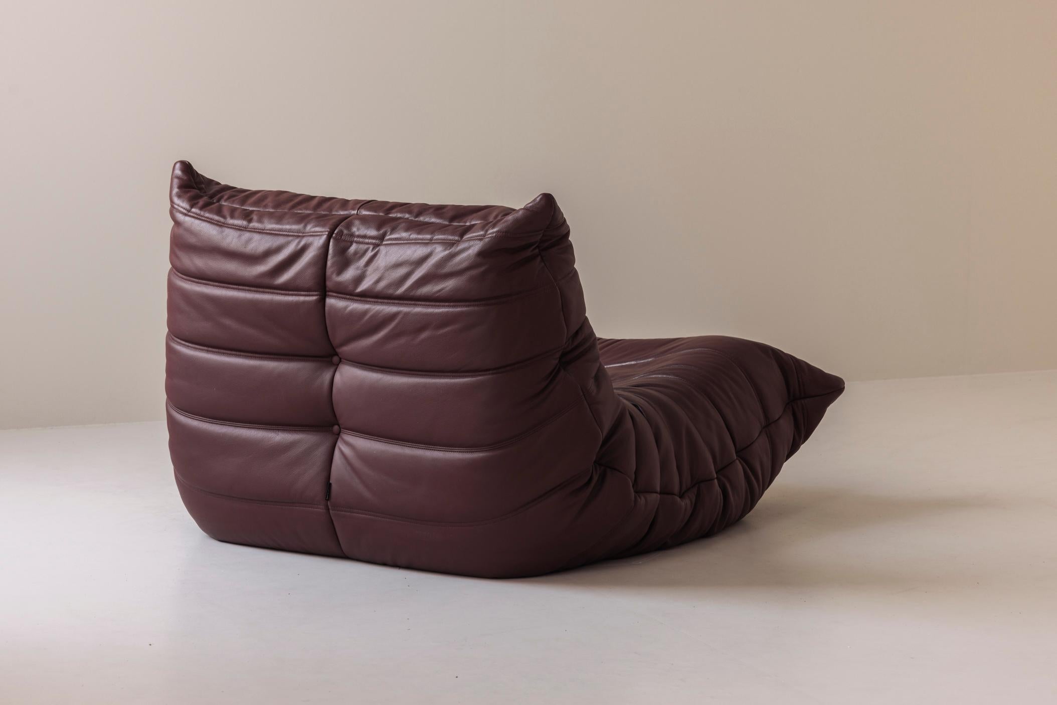 French ‘Togo’ One Seater, Burgundy leather by M. Ducaroy for Ligne Roset, France, 1960s
