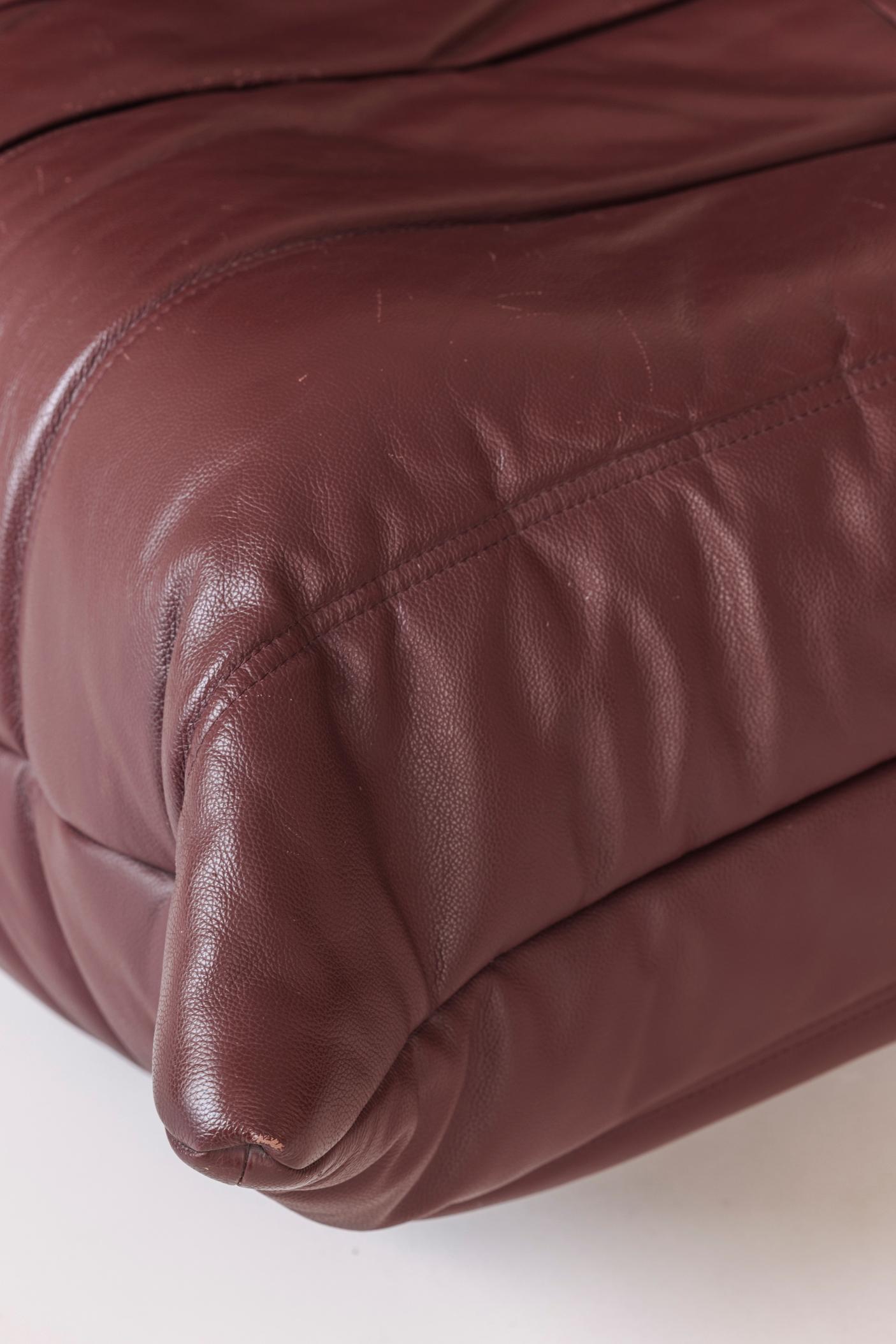 ‘Togo’ One Seater, Burgundy leather by M. Ducaroy for Ligne Roset, France, 1960s 1
