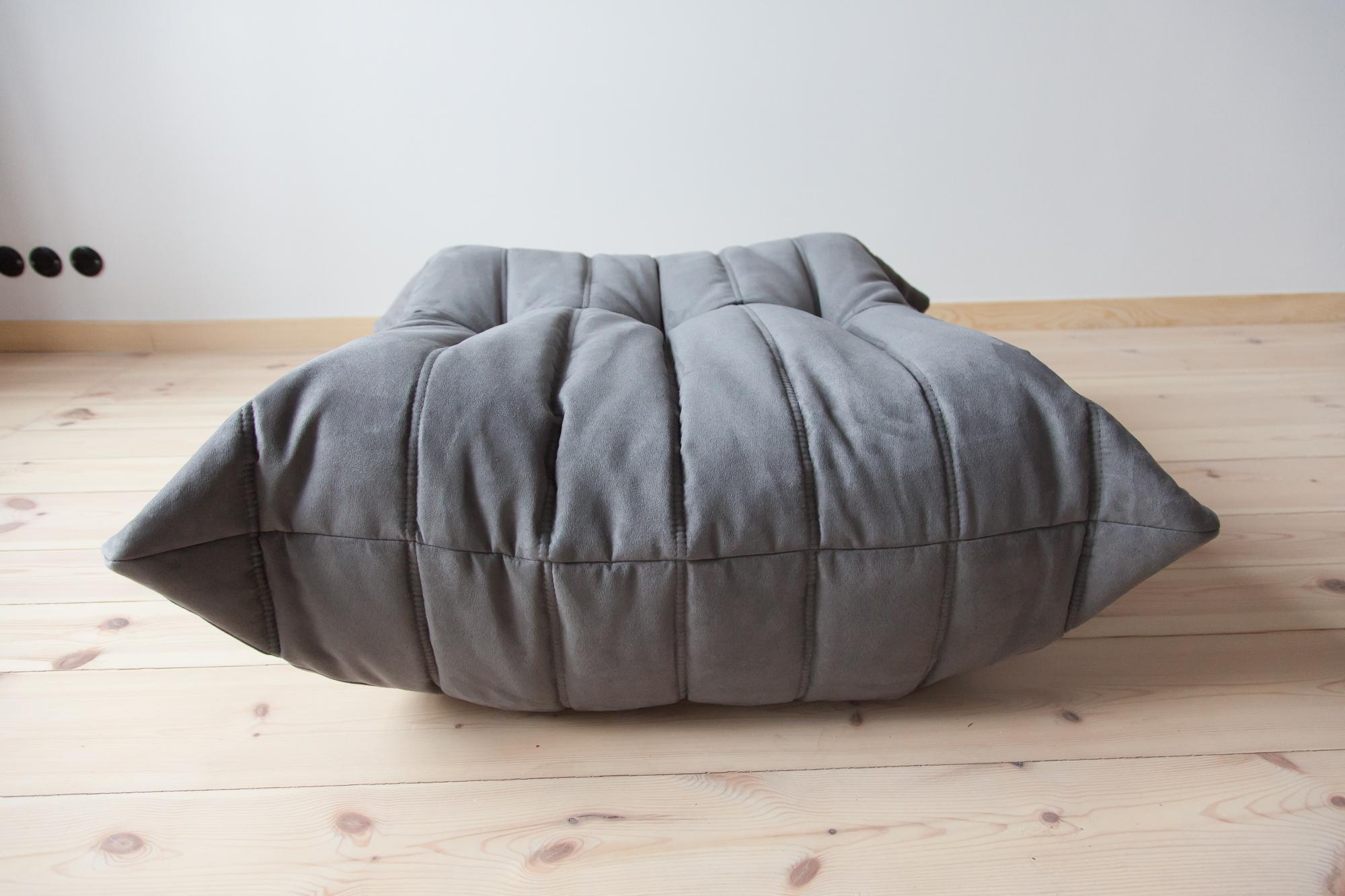 Mid-Century Modern Togo Ottoman in Grey Microfibre by Michel Ducaroy, Ligne Roset For Sale