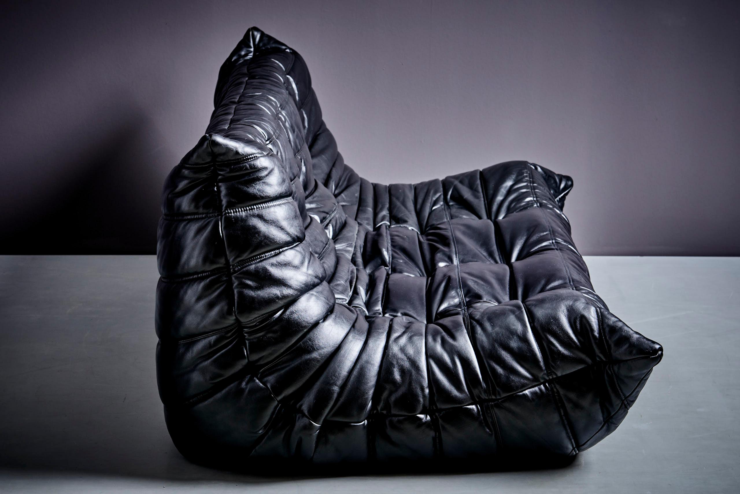 French Togo Set of 2-Seater and 3-Seater in black leather designed by Michel Ducaroy