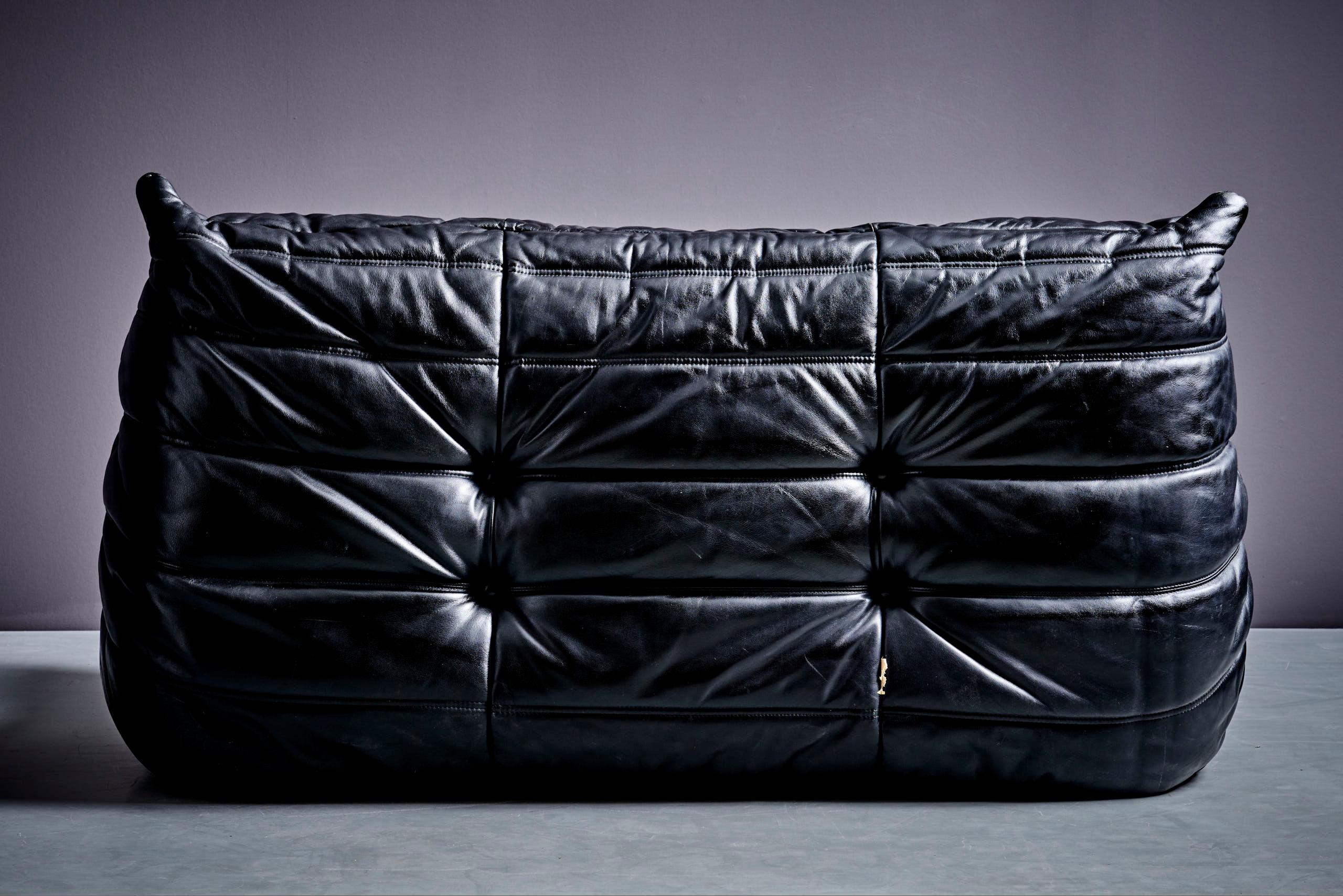 Togo Set of 2-Seater and 3-Seater in black leather designed by Michel Ducaroy 1