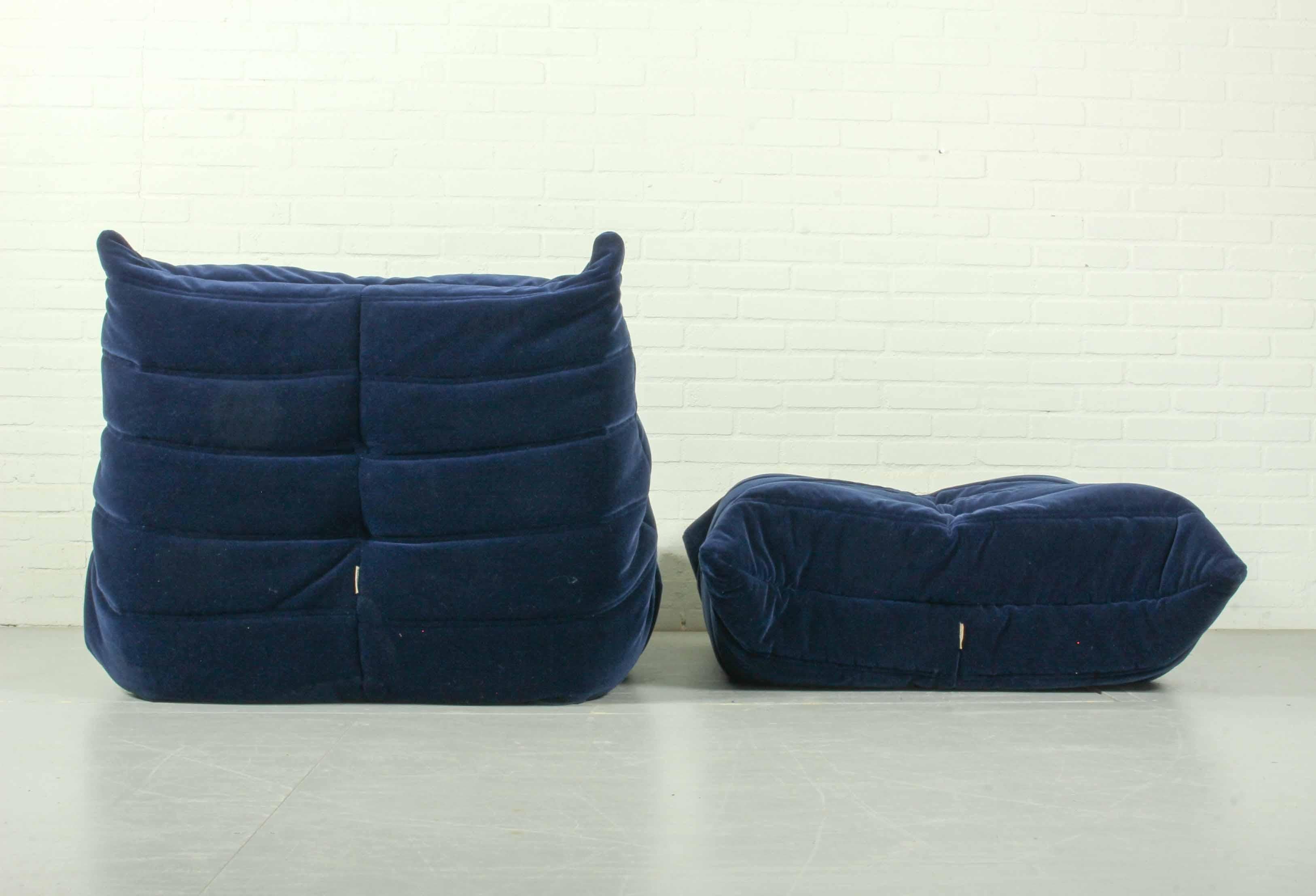 20th Century Togo Set of Armchair & Ottoman in Beatiful Blue Mohair, Ligne Roset, 1970s