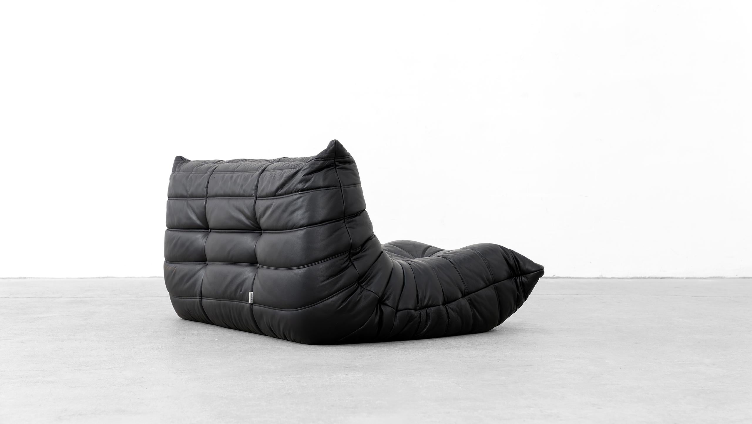 Togo  Canapé 2 places - Michel Ducaroy Ligne Roset cuir noir fabriqué en France en vente 8