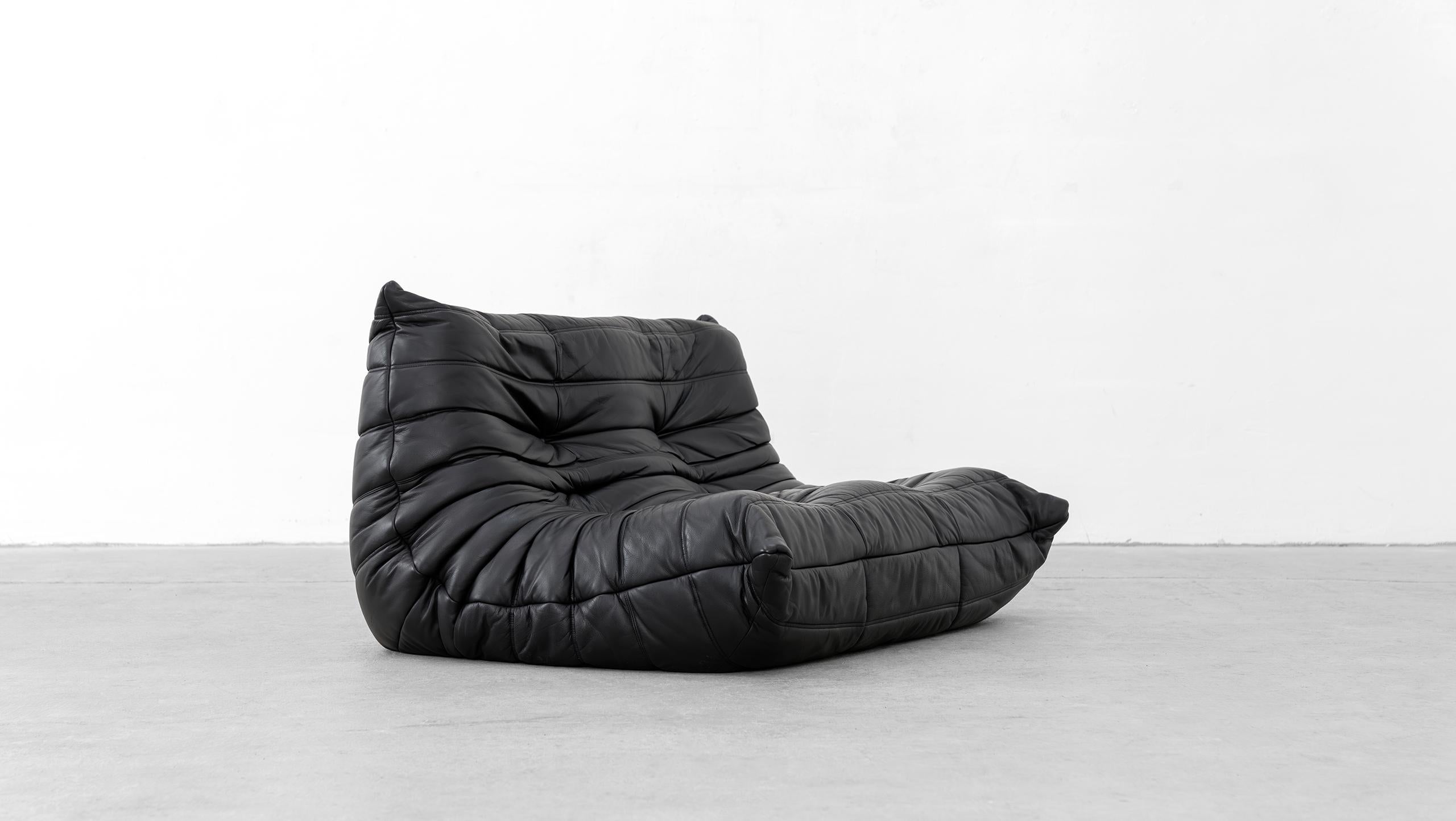 Togo  Canapé 2 places - Michel Ducaroy Ligne Roset cuir noir fabriqué en France en vente 9