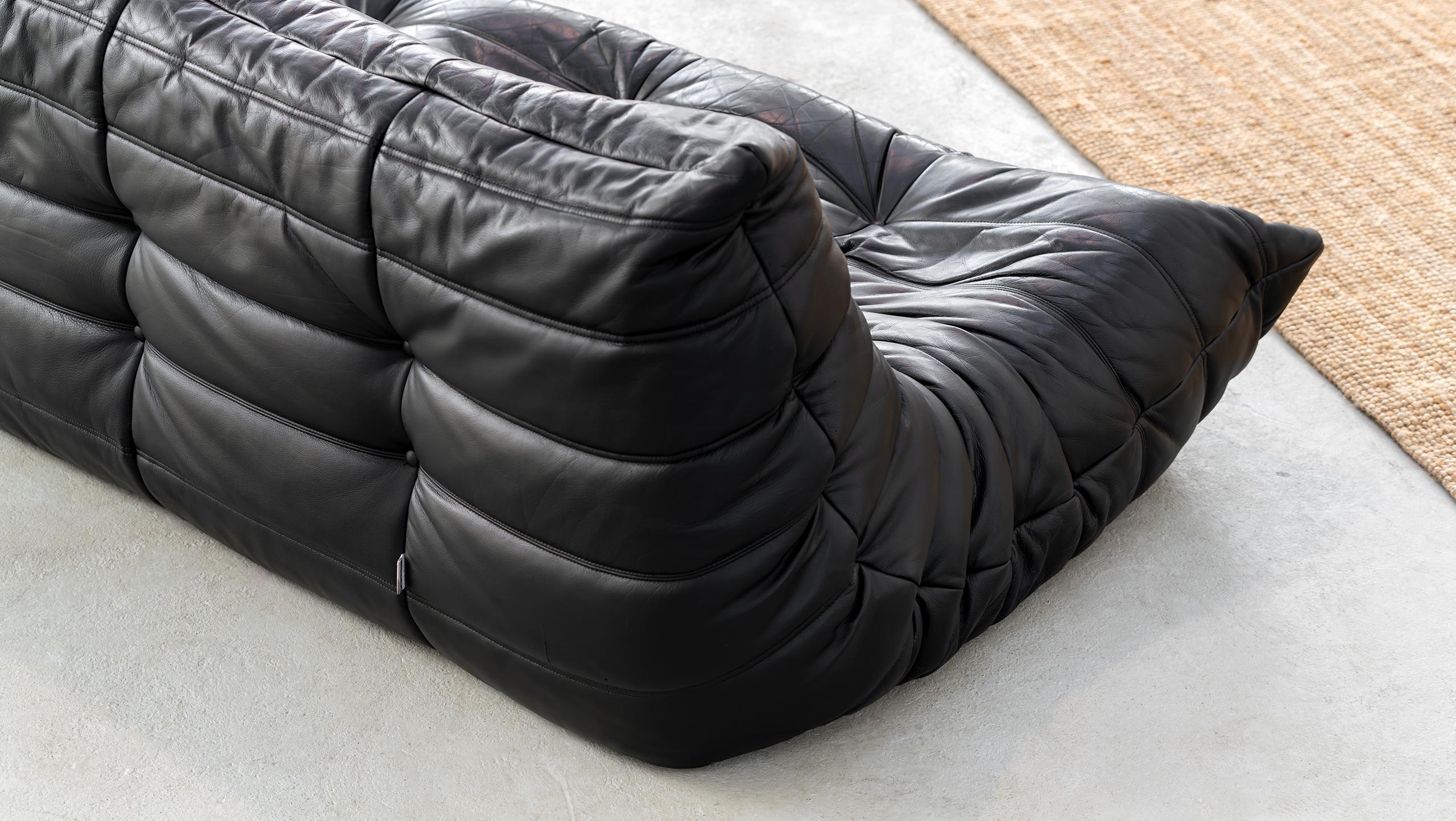 Togo  Canapé 2 places - Michel Ducaroy Ligne Roset cuir noir fabriqué en France en vente 1