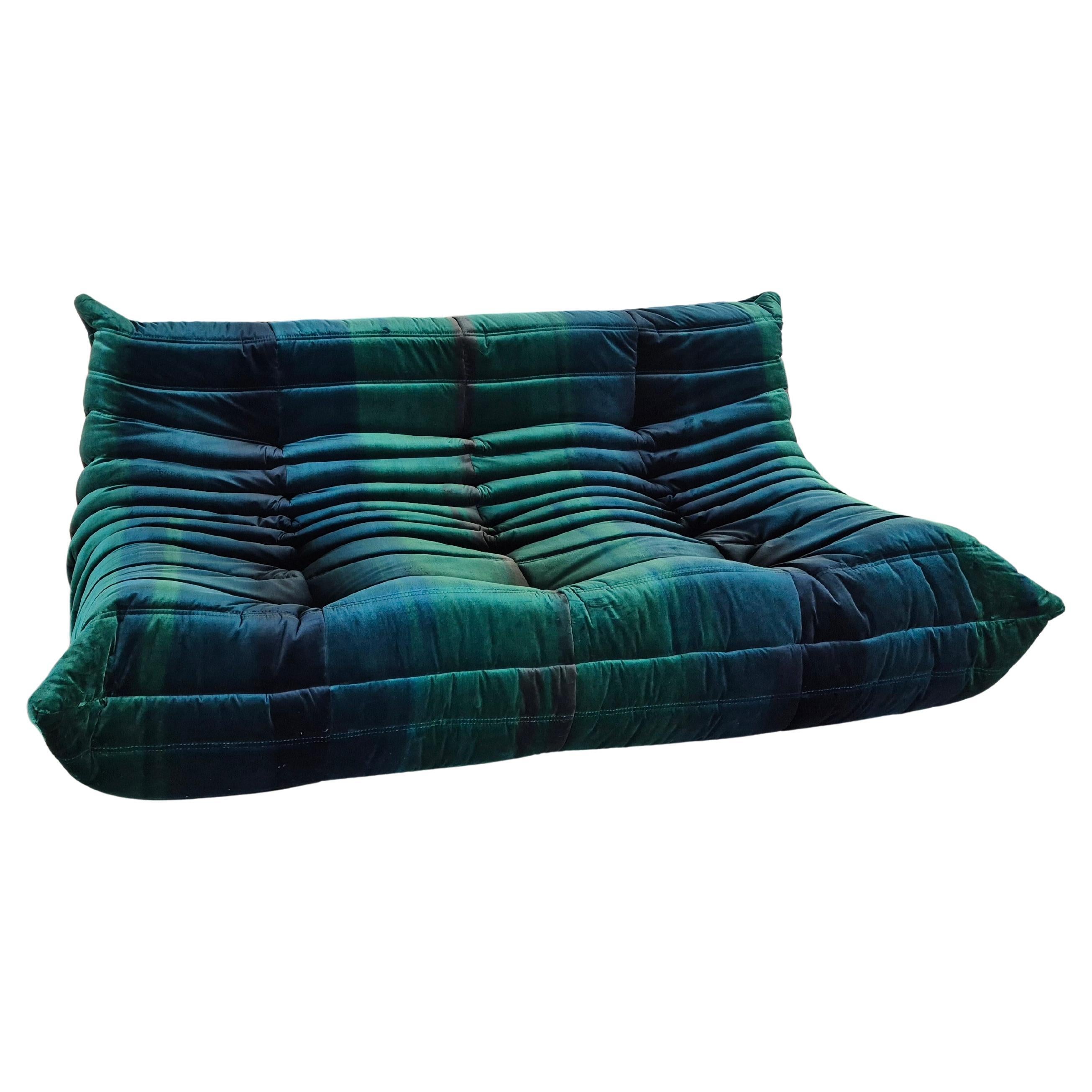 Divano Togo a 3 posti in velluto di Michel Ducaroy per Ligne Roset