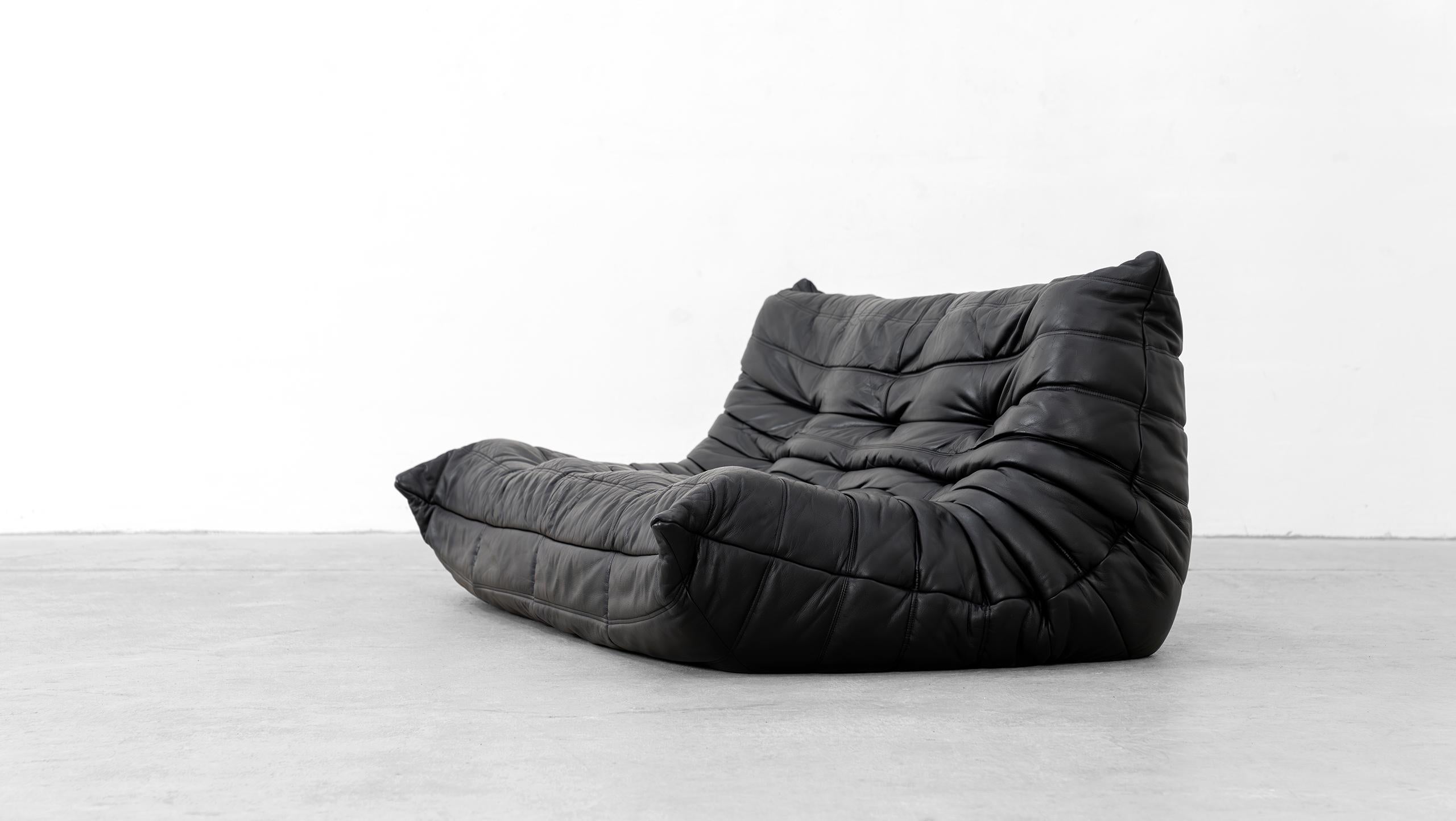 Togo  Sofa mit 3 Sitzern – Michel Ducaroy Ligne Roset, schwarzes Leder, hergestellt in Frankreich im Angebot 5
