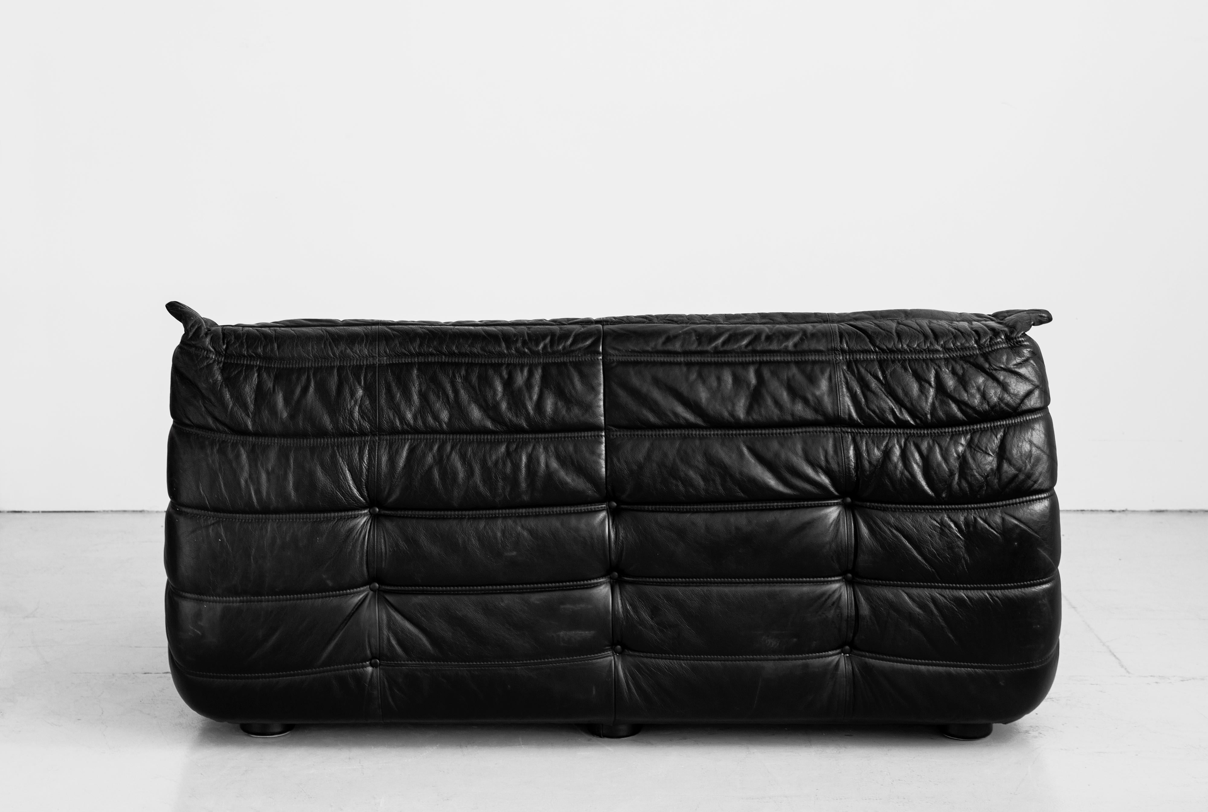 togo sofa black