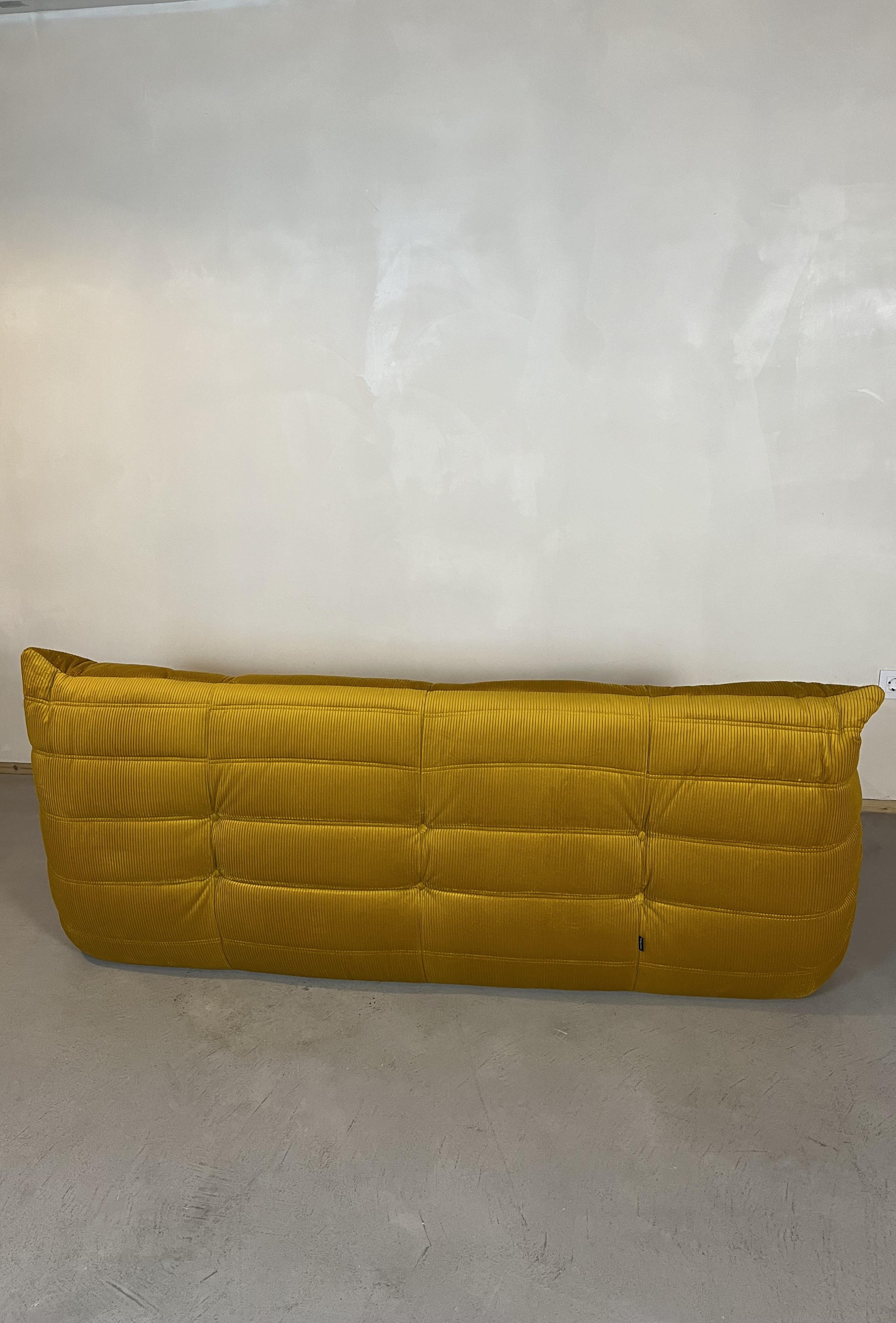  Togo Sofa by Michel Ducaroy for Ligne Roset, Set of 5 In Good Condition For Sale In Porto, PT