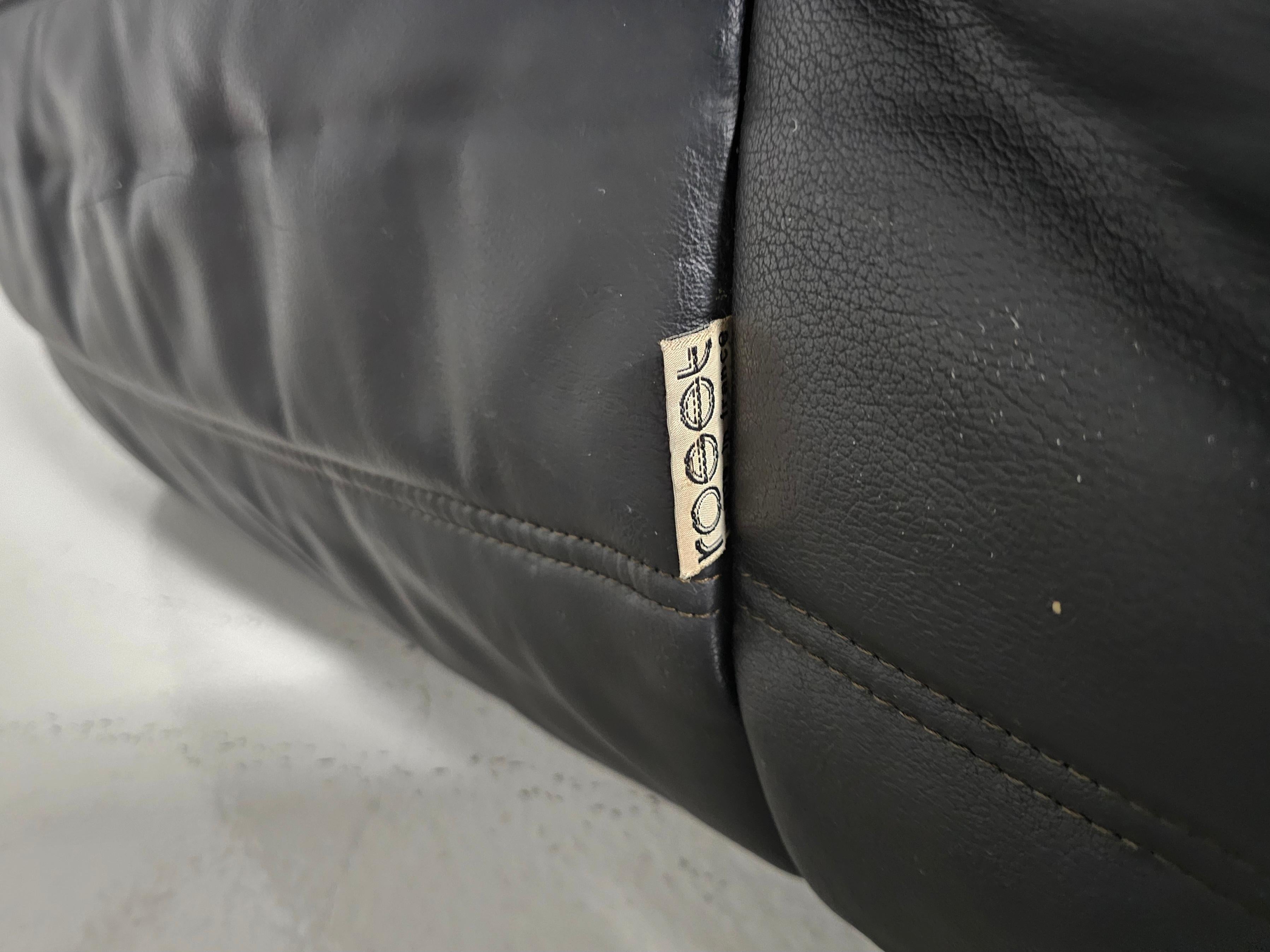 Sofá Togo en cuero negro original,  Michel Ducaroy, Ligne Roset, años 1980 en venta 4