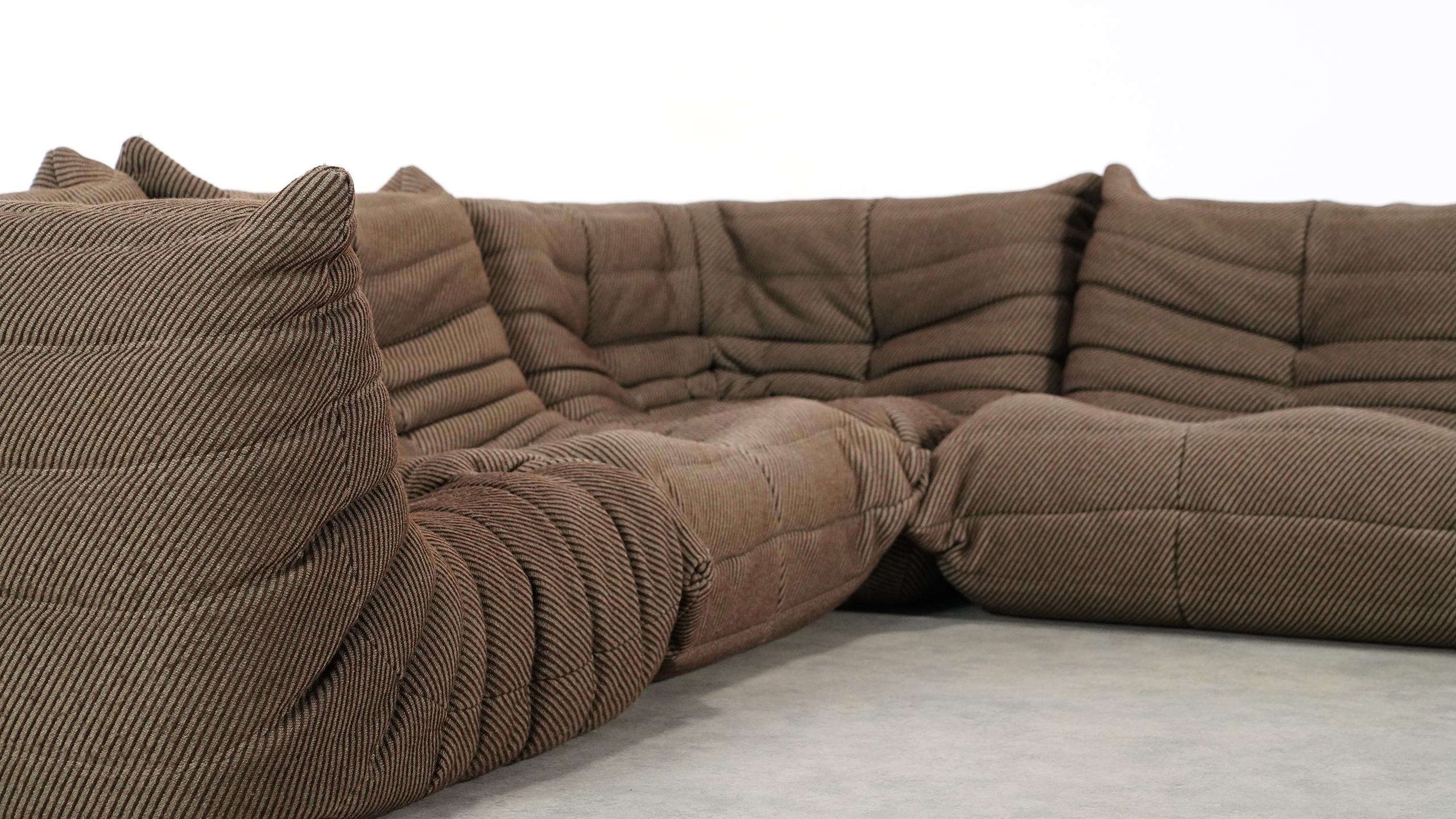 Togo Sofa / Livingroom Seatgroup by Michel Ducaroy for Ligne Roset 6