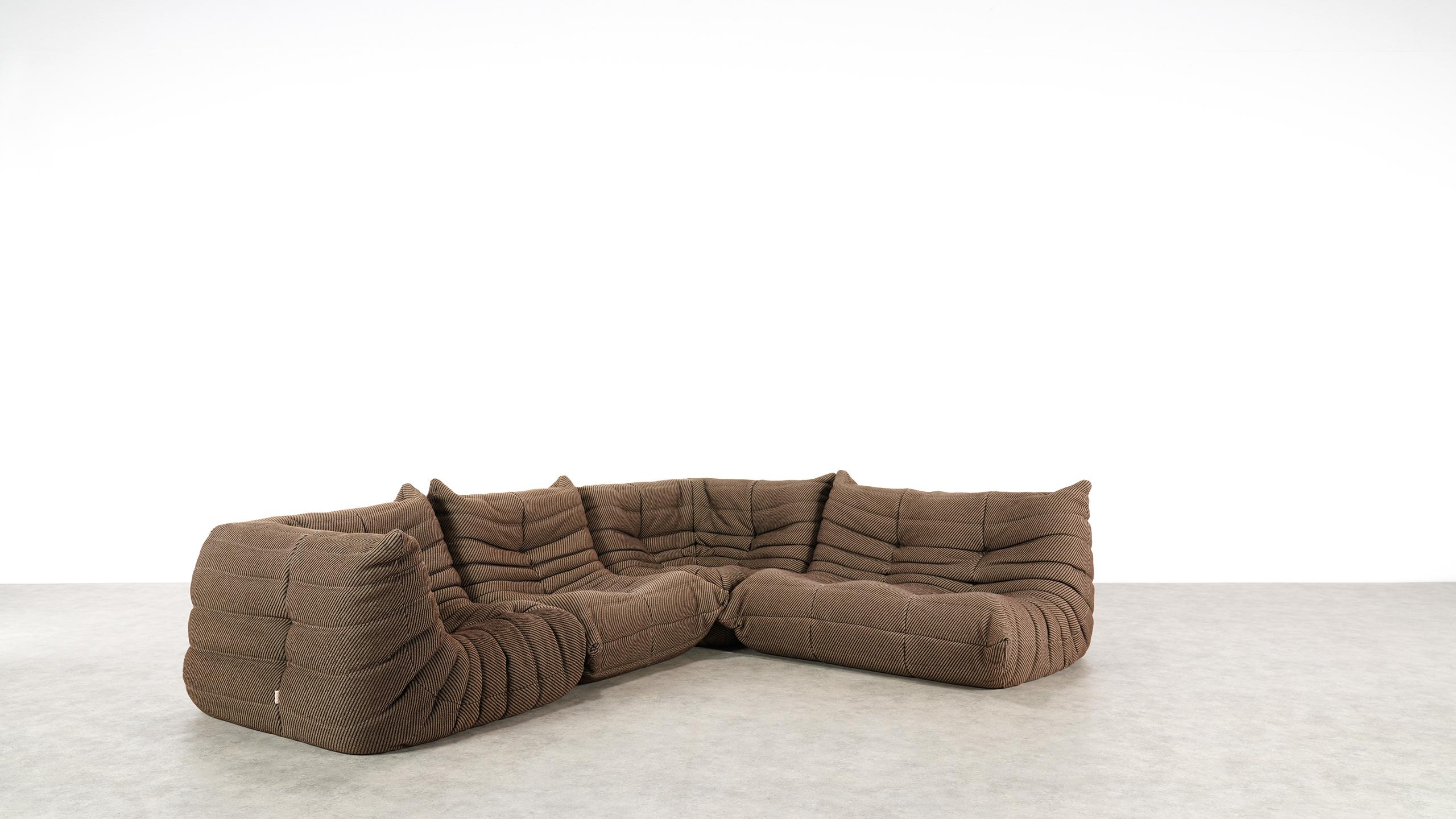 Togo Sofa / Livingroom Seatgroup by Michel Ducaroy for Ligne Roset 2