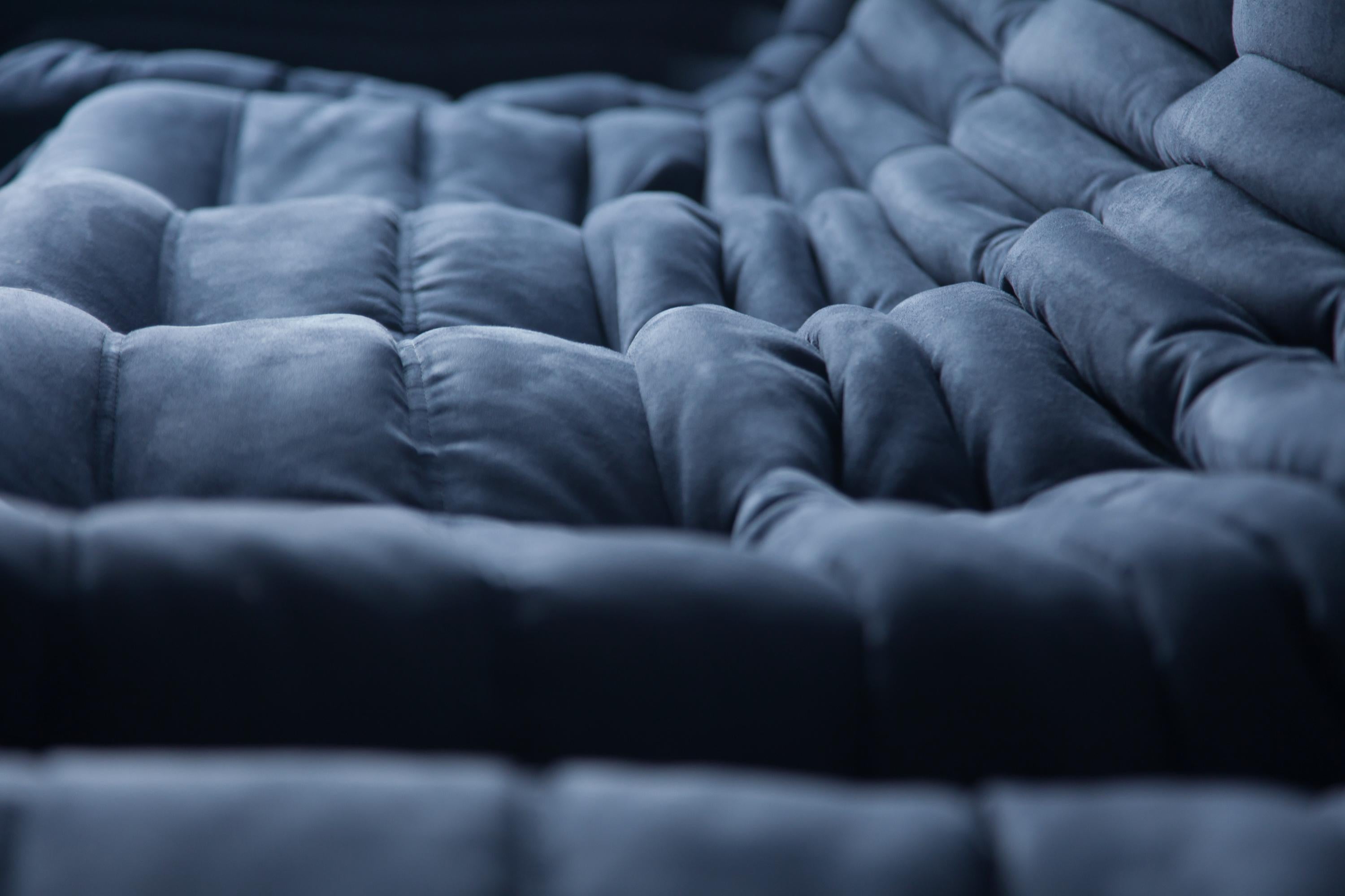 Togo Sofa Set by Michel Ducaroy for Ligne Roset, in Dark Blue Microfibre In Excellent Condition For Sale In Berlin, DE