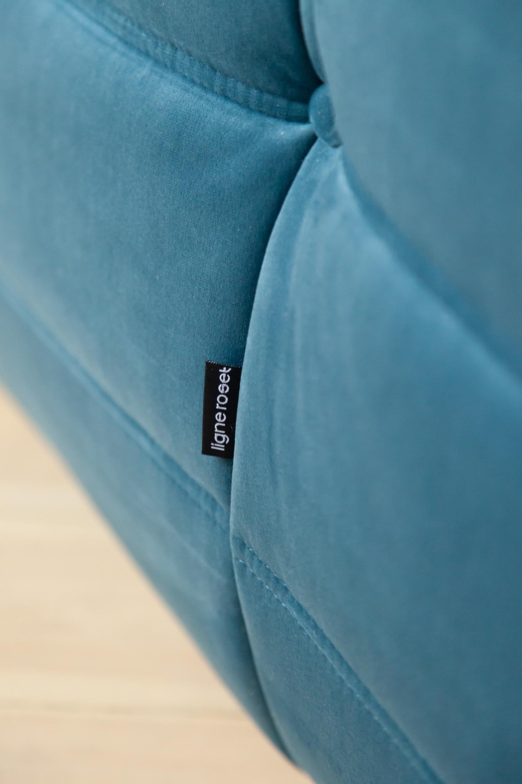 Togo Sofa Set by Michel Ducaroy for Ligne Roset, in Sea Blue Velvet For Sale 11