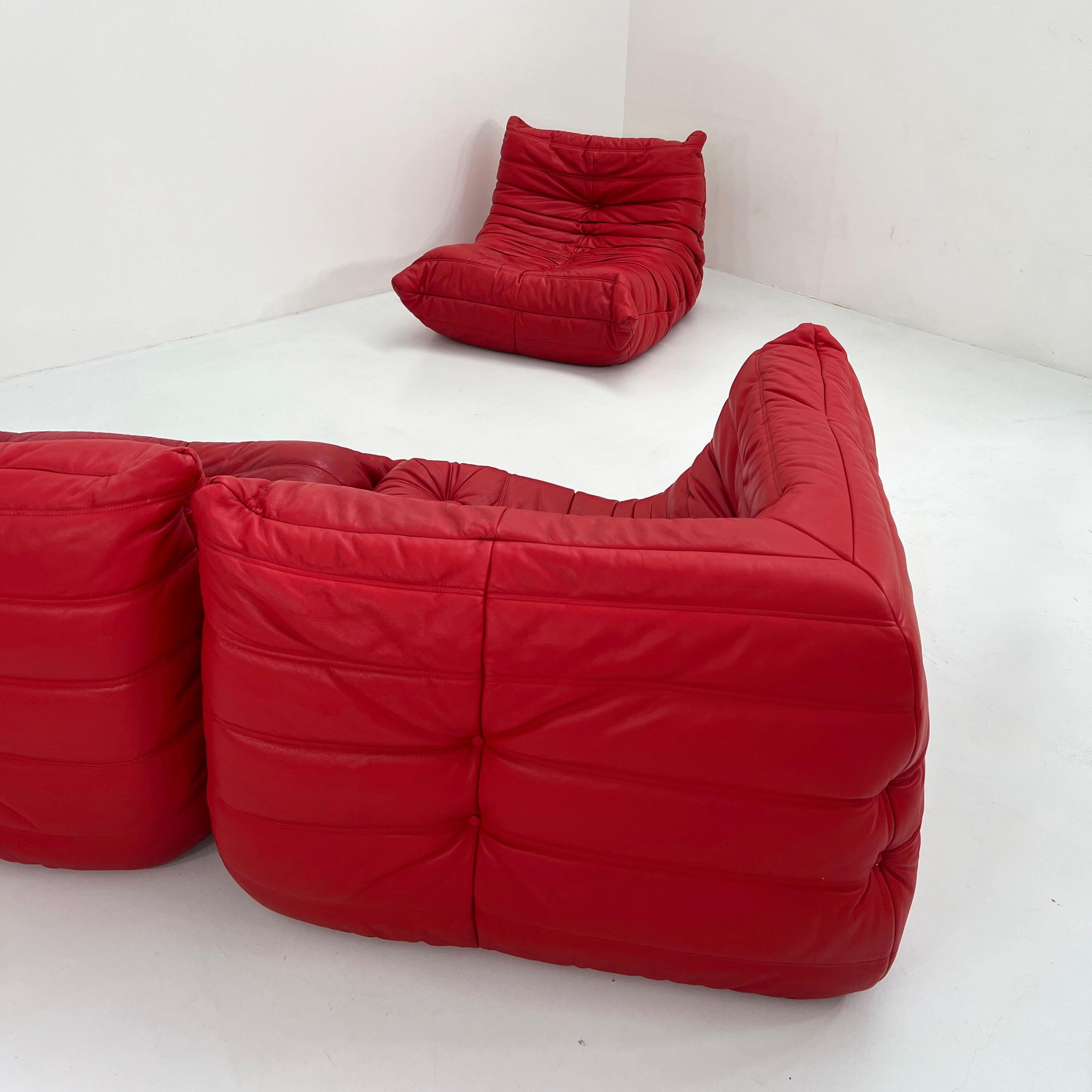 Togo Sofa Set in Red Leather by Michel Ducaroy for Ligne Roset, 1970s For Sale 10