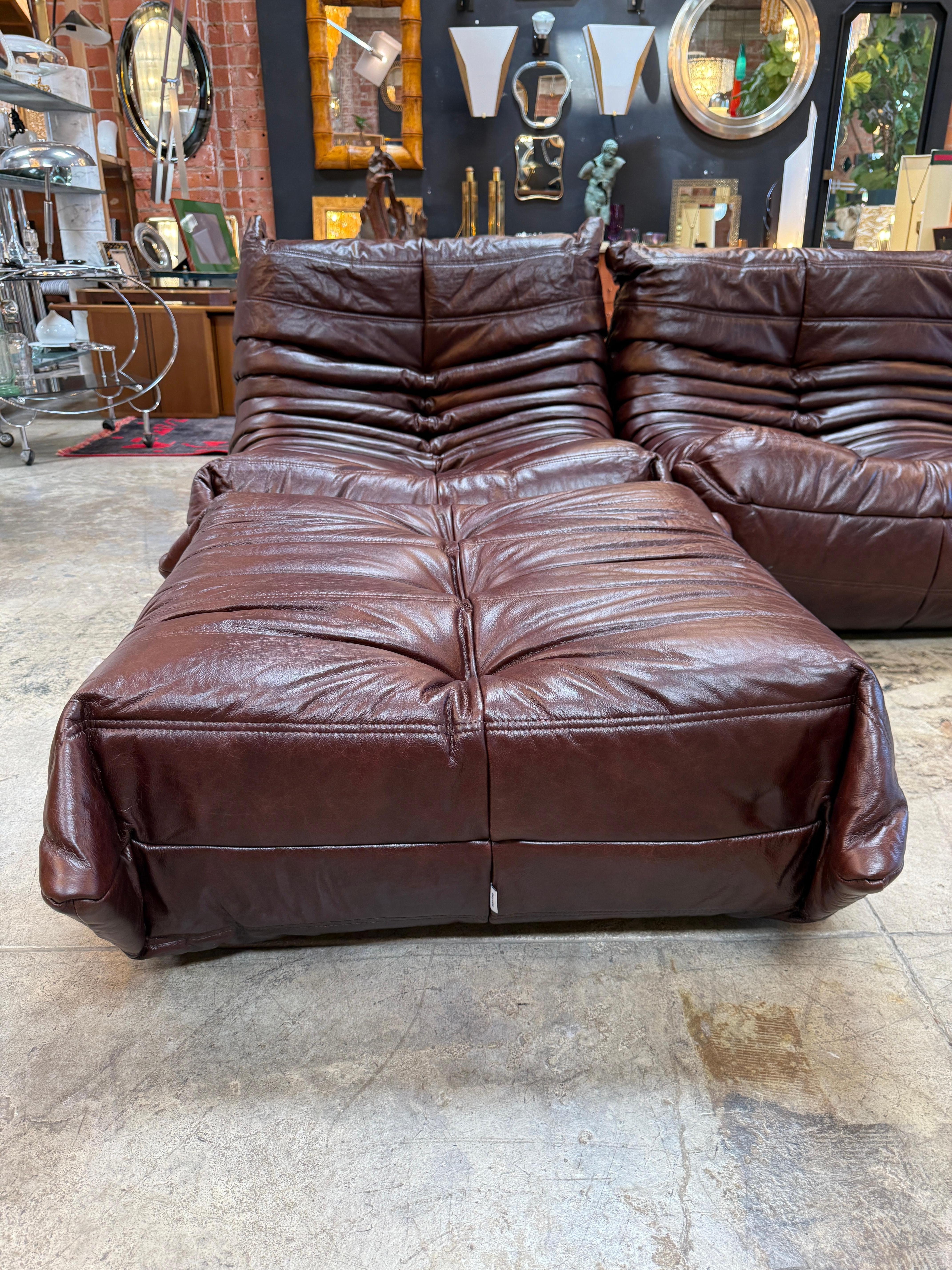 Togo Sofa Set of Five en venta 4