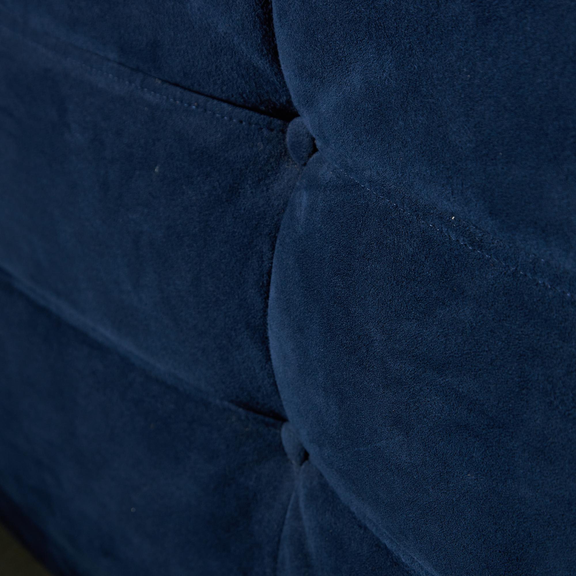 Togo Two-Seater Sofa by Michel Ducaroy for Ligne Roset, 1973 For Sale 7