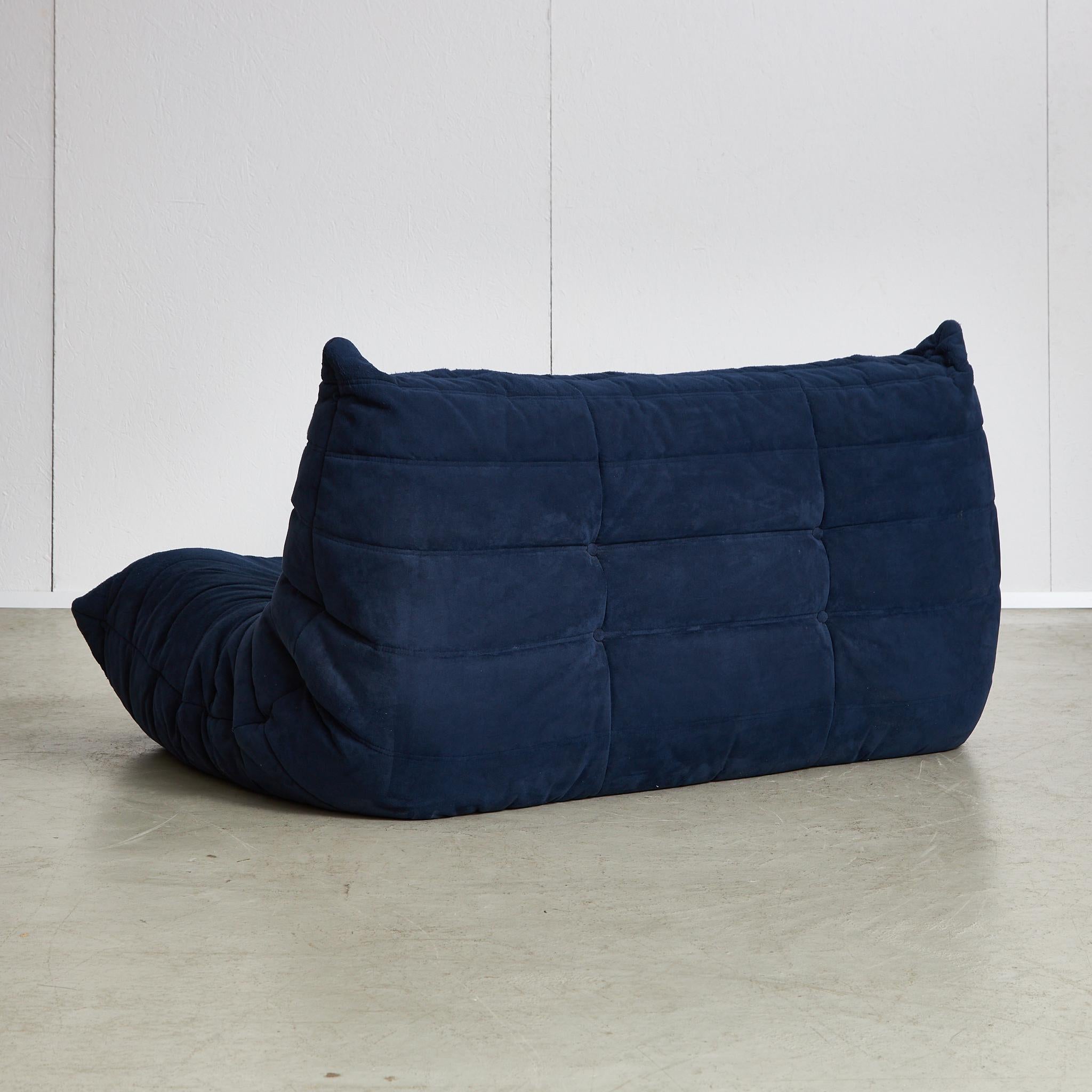 Togo Two-Seater Sofa by Michel Ducaroy for Ligne Roset, 1973 In Good Condition For Sale In Budapest, HU