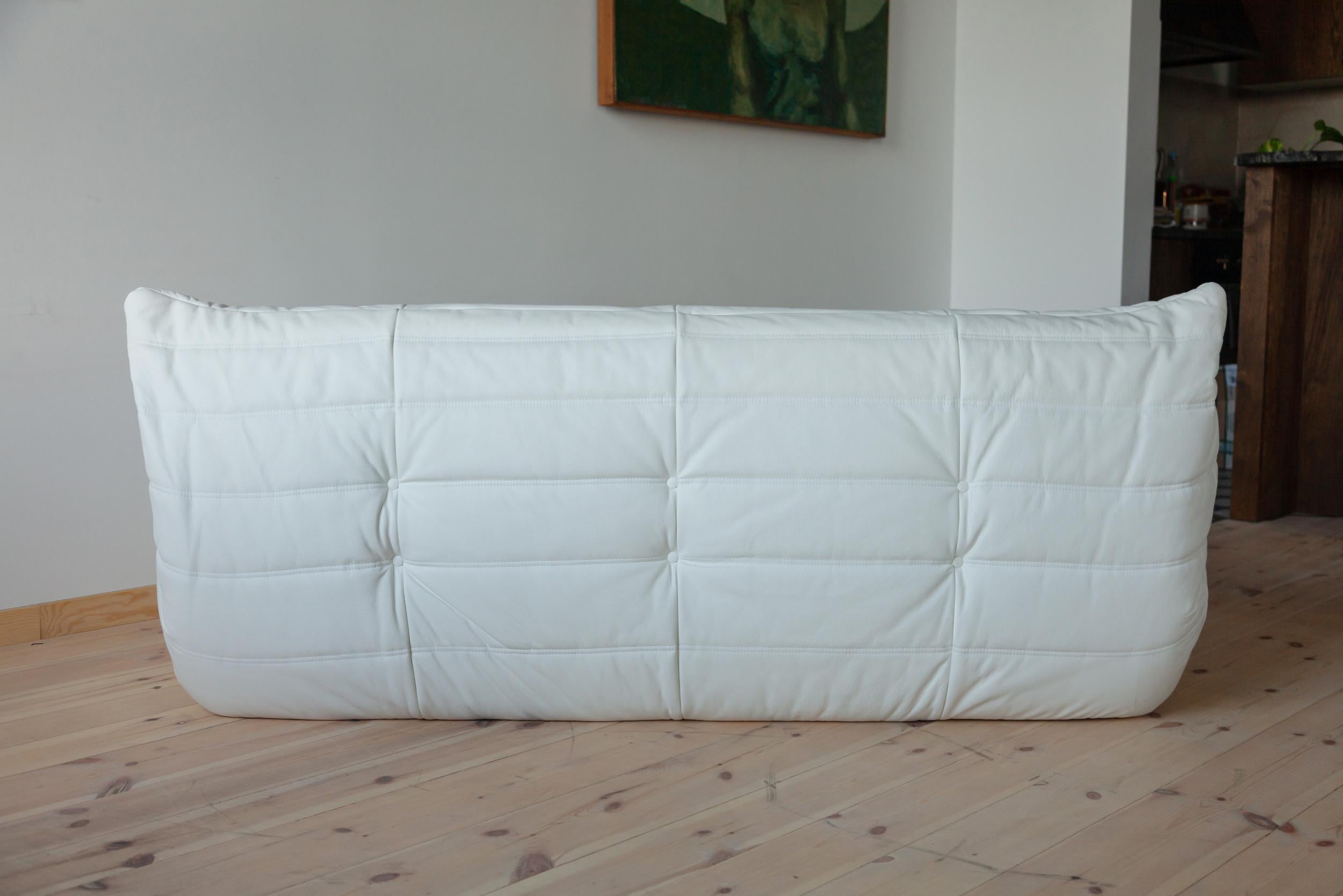 Togo White Leather Sofa Set by Michel Ducaroy for Ligne Roset For Sale 6