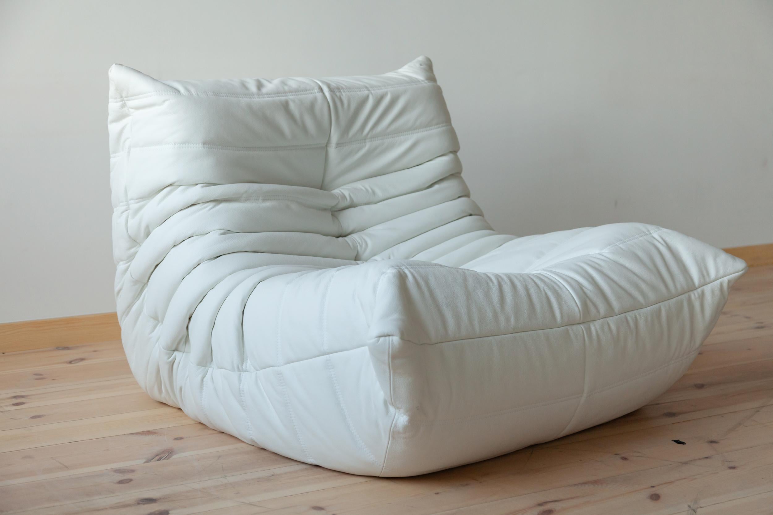 Mid-Century Modern Togo White Leather Sofa Set by Michel Ducaroy for Ligne Roset For Sale