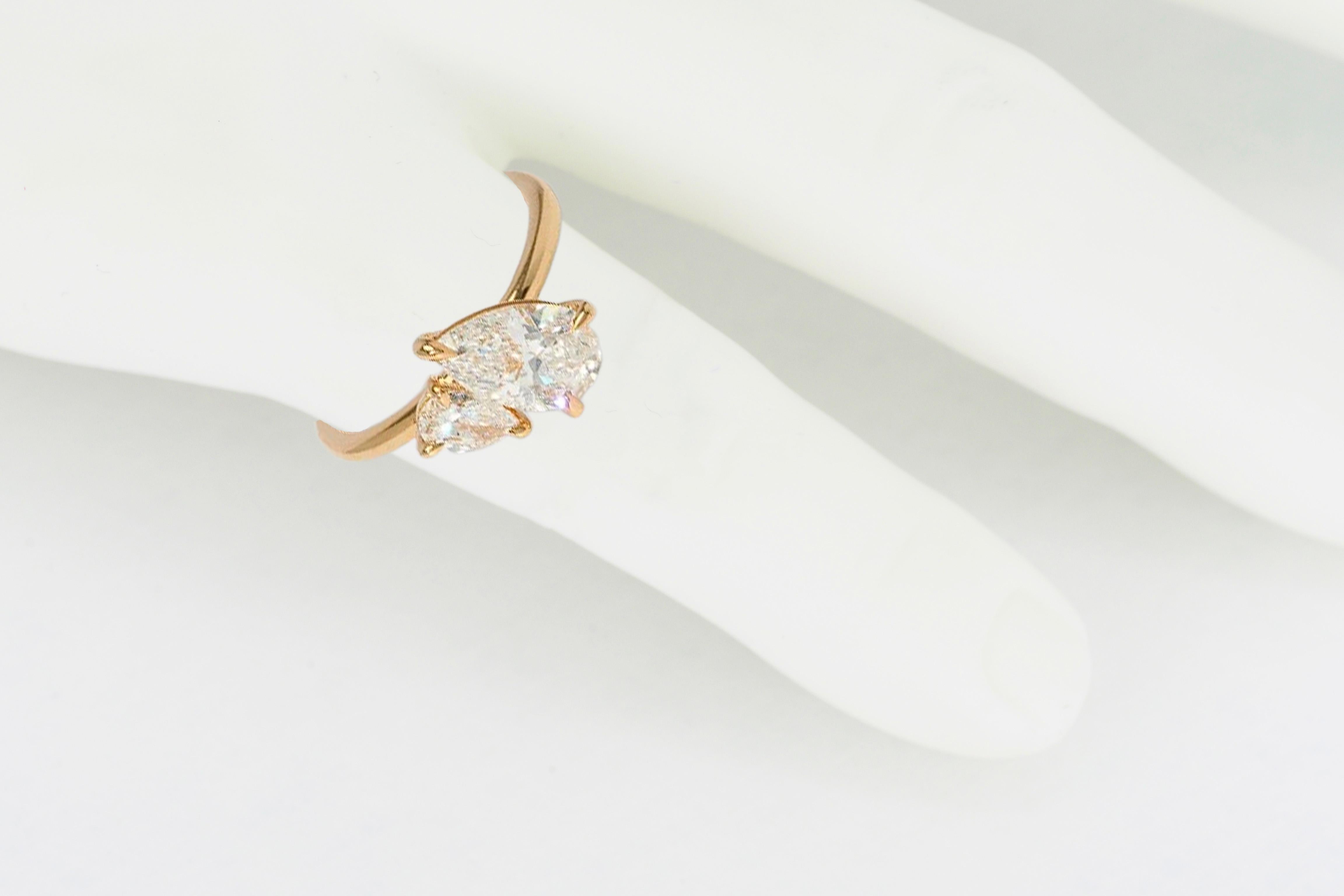 En venta: Toi and moi anillo de oro de 14k con moissanitas pera  3
