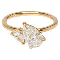Toi and moi anillo de oro de 14k con moissanitas pera