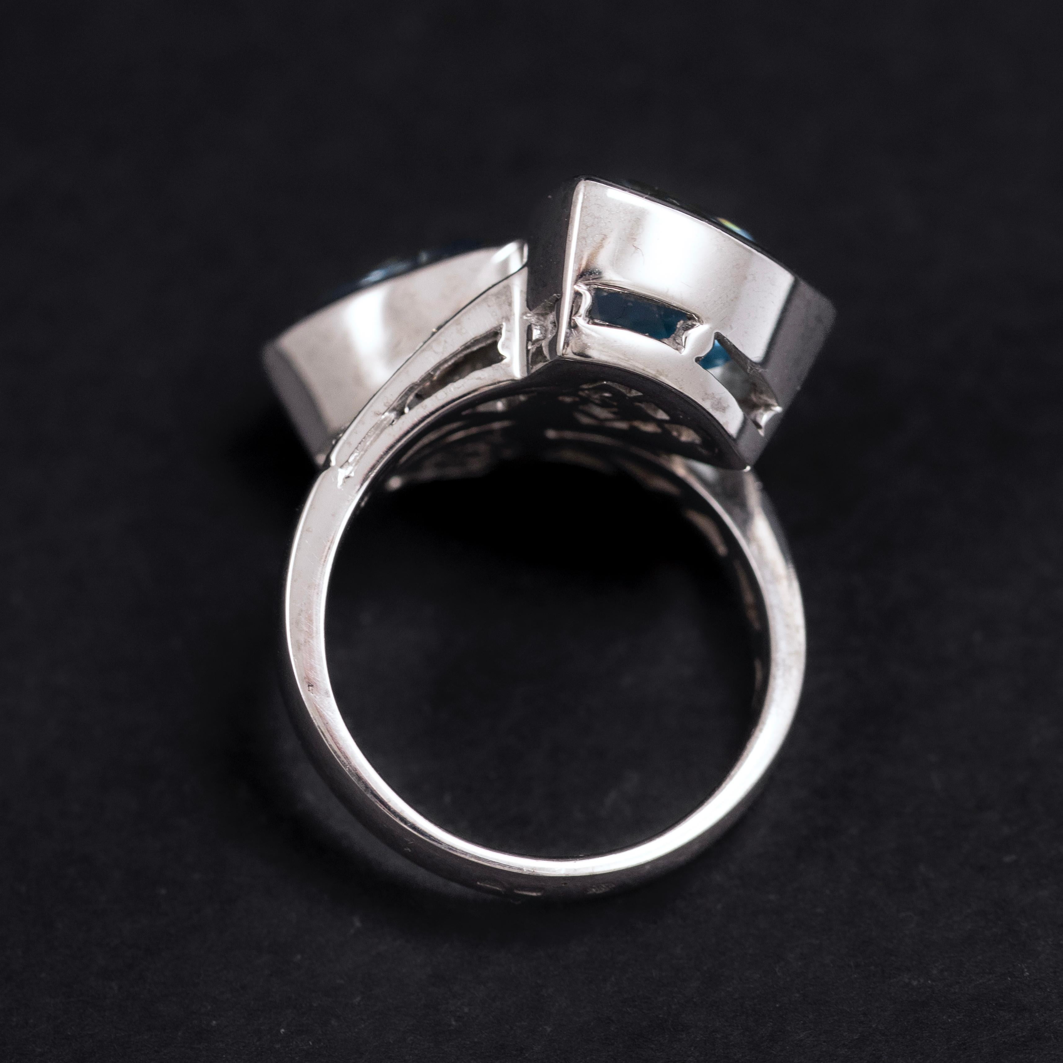 da uomo o donna Toi-et-Moi Anello cocktail con diamante e topazio blu in oro bianco 19,2 carati Portoghese anni 2010 in vendita
