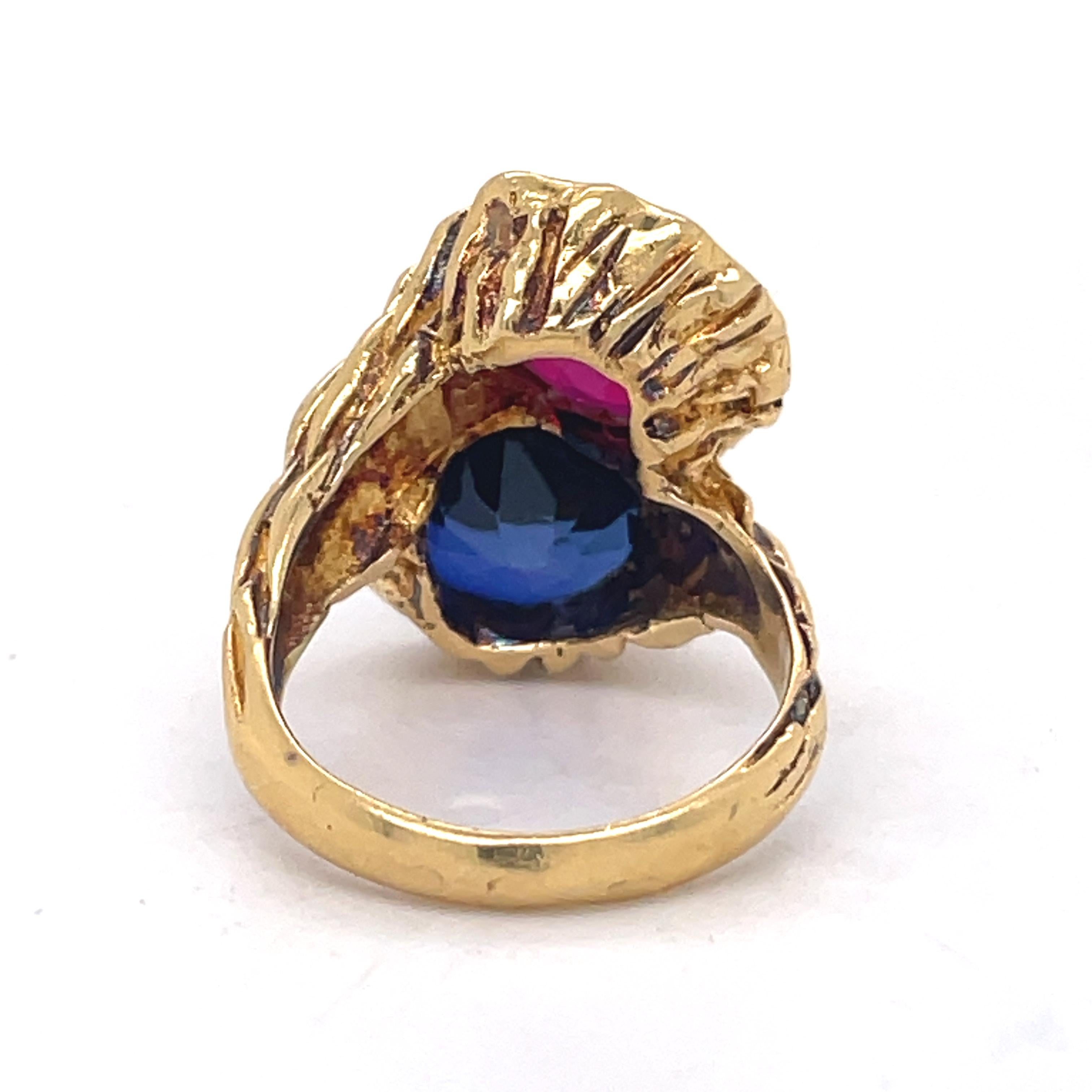Women's or Men's Toi Et Moi Cocktail Engagement Ring - Synthetic Ruby & Sapphire, 18K Yellow gold For Sale