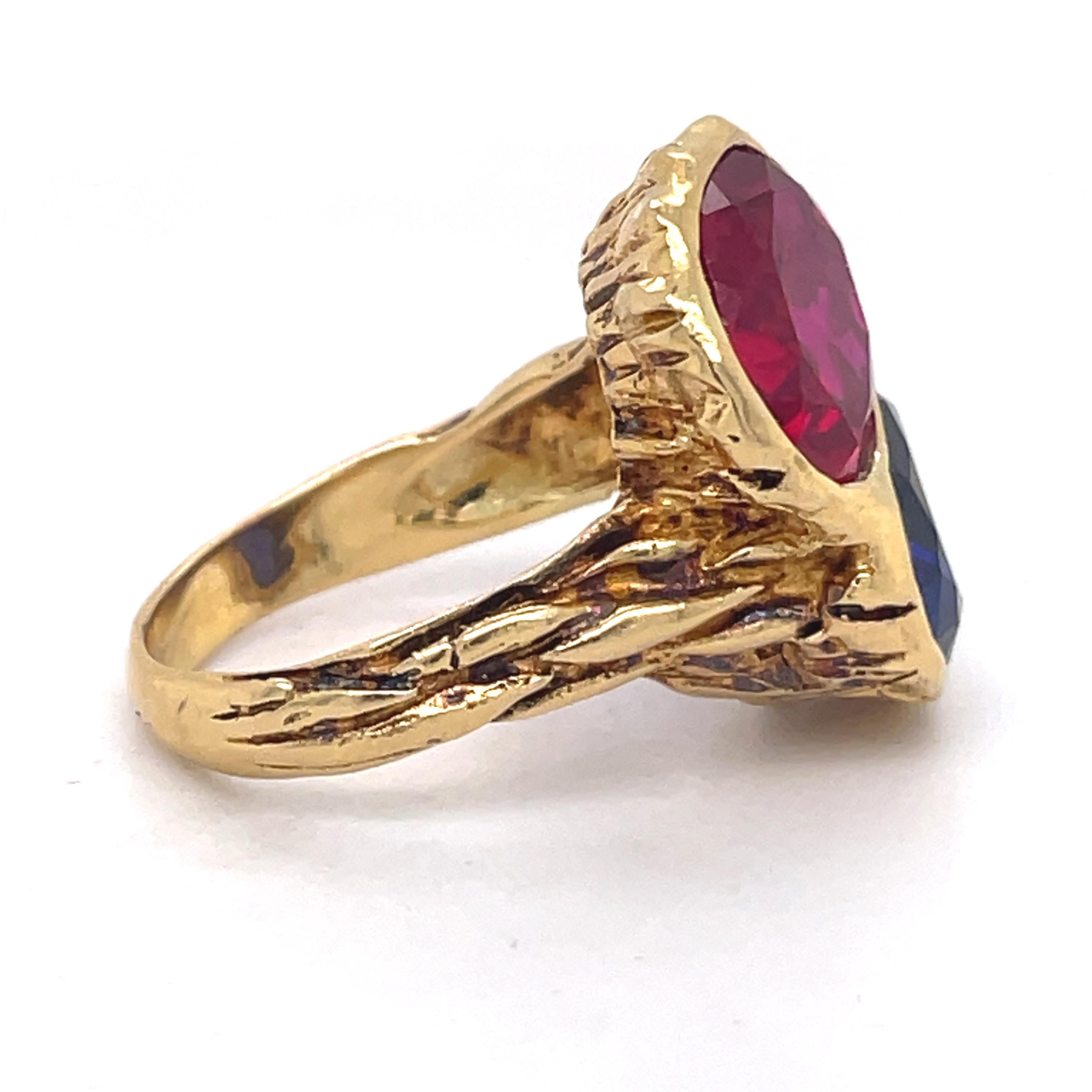 Toi Et Moi Cocktail Engagement Ring - Synthetic Ruby & Sapphire, 18K Yellow gold For Sale 1