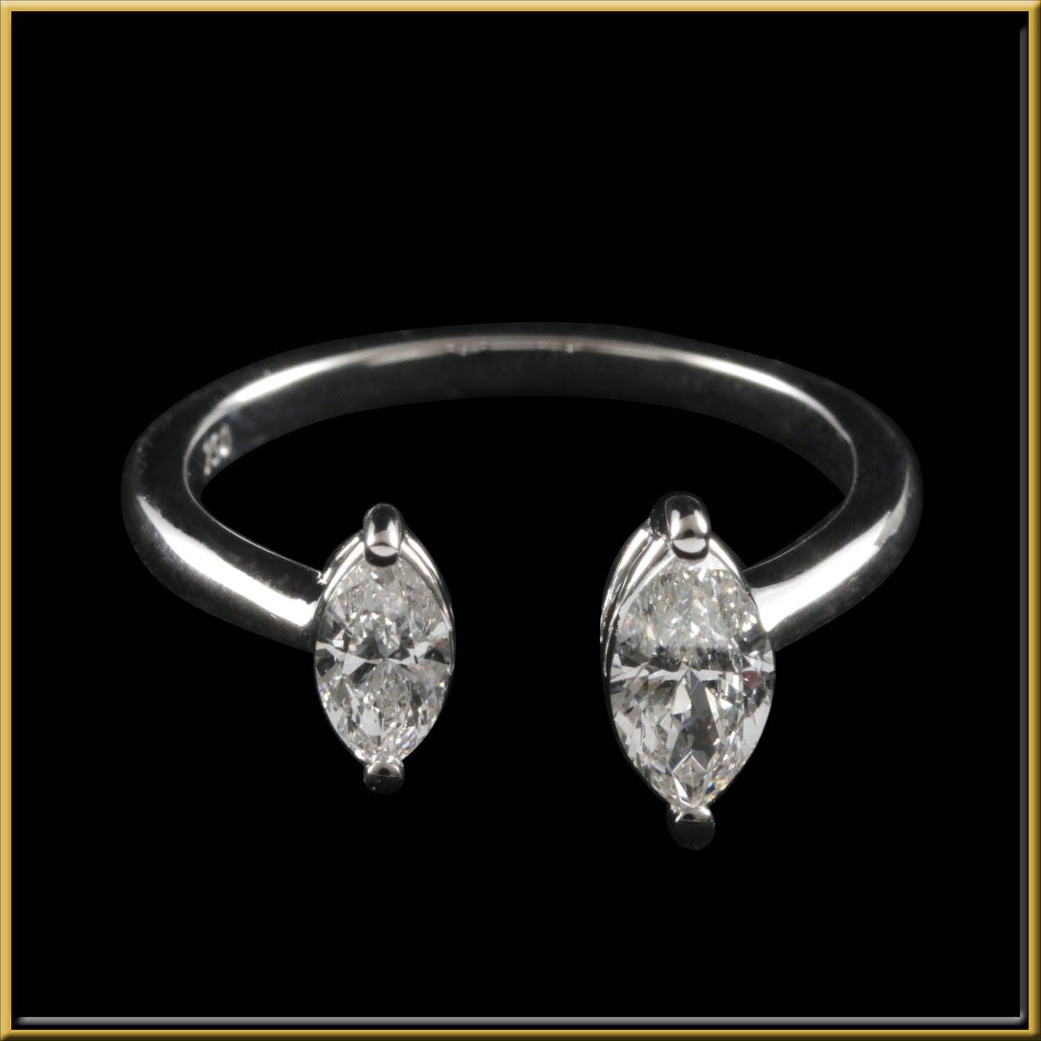 For Sale:  Toi et Moi Diamond Fashion Ring in 18 Karat Gold 3
