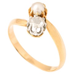 Vintage Toi et Moi Diamond Pearl Gold Ring