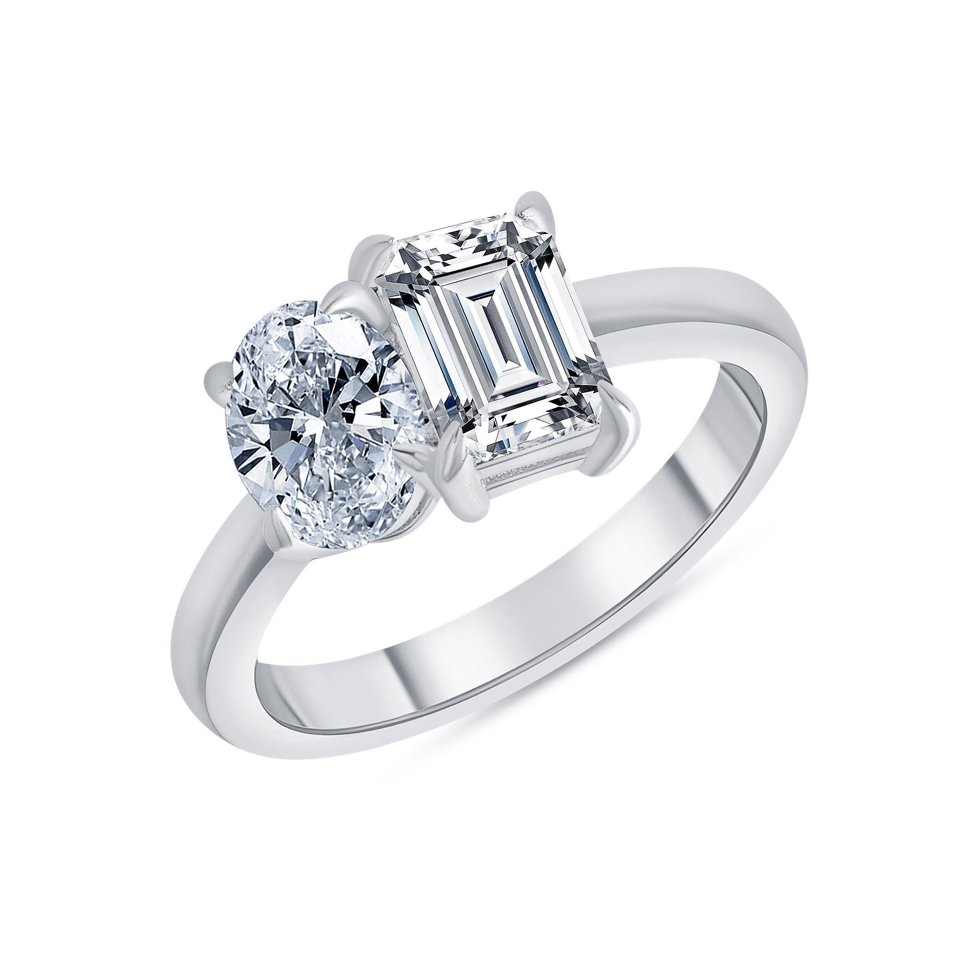 For Sale:  Toi et Moi Emerald Cut and Oval Shape Two Stone Diamond Engagement Ring 1.00 Car 3