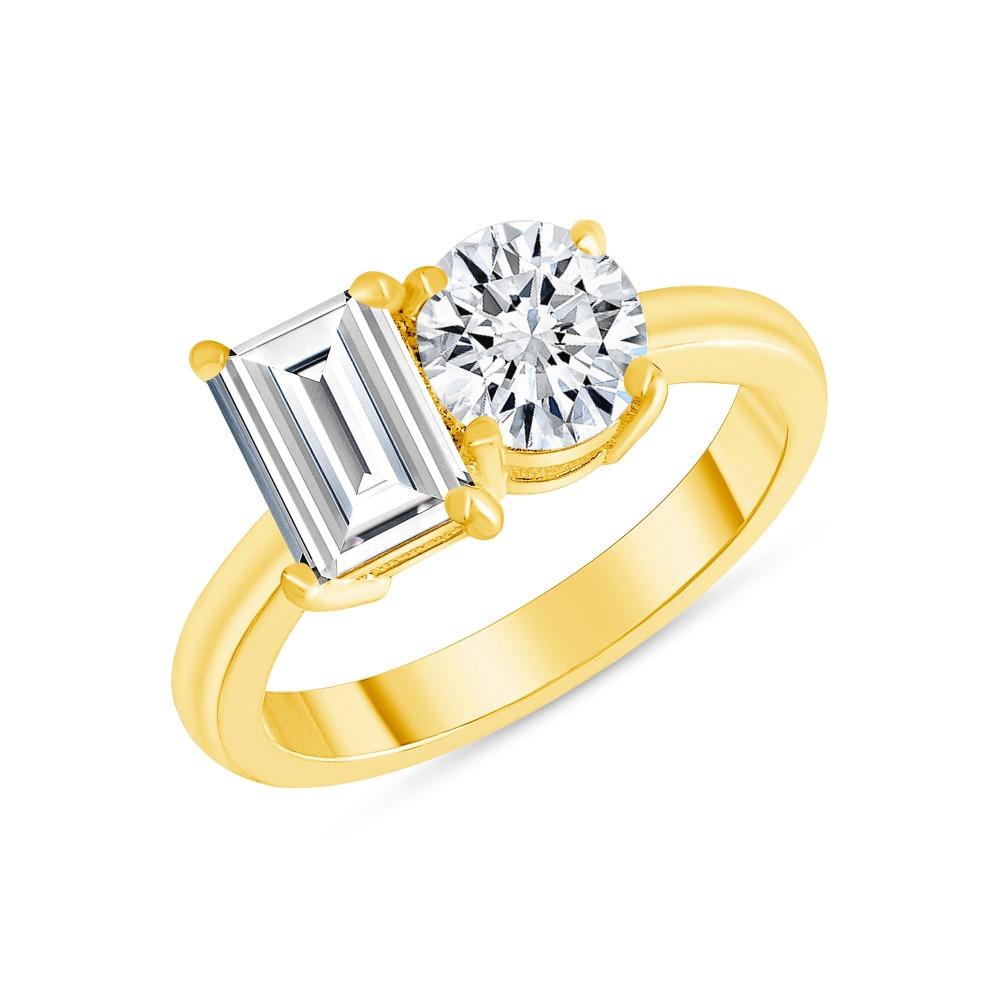 For Sale:  Toi et Moi Emerald Cut and Round Diamond Two Stone Engagement Ring 1.00 Carat 3