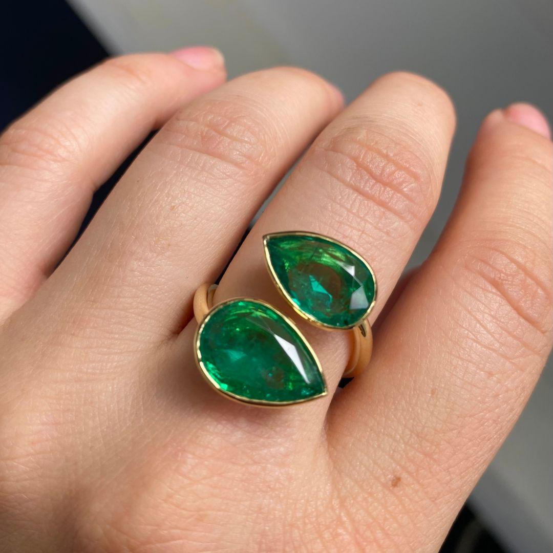 For Sale:  Toi Et Moi Emerald Ring 5.71 CTS 18K Yellow Gold Ring Moi et Toi Pear 4