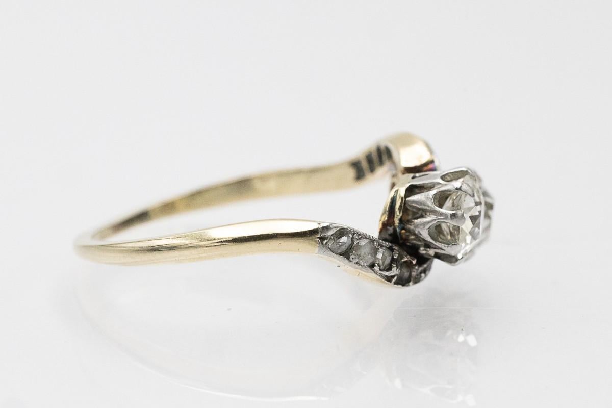 Toi et Moi gold ring with diamonds, early 20th century. en Bueno estado para la venta en Chorzów, PL
