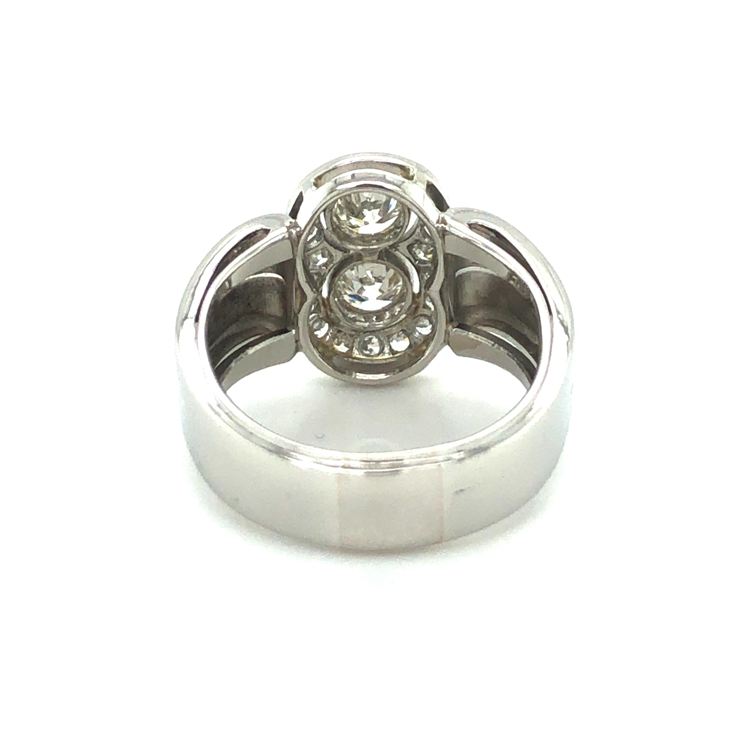 Toi et Moi Old European Cut Diamond Ring in 18 Karat White Gold and Platinum 3