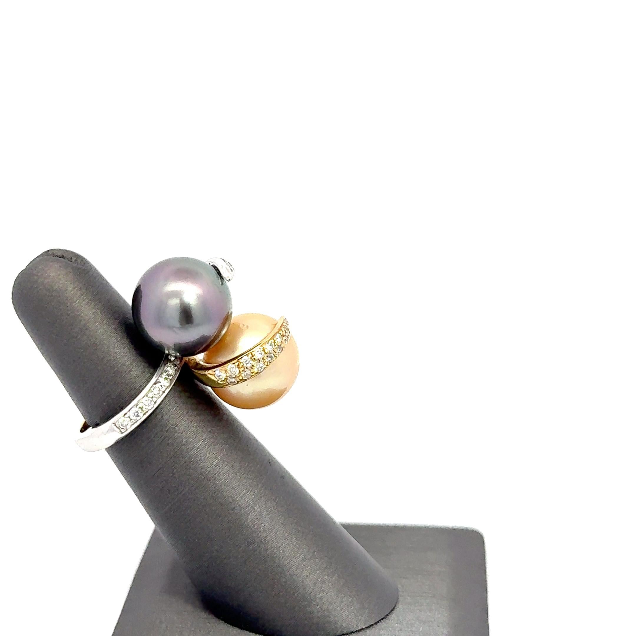 Toi et Moi Pearl Diamond Ring 18K In Good Condition For Sale In Dallas, TX