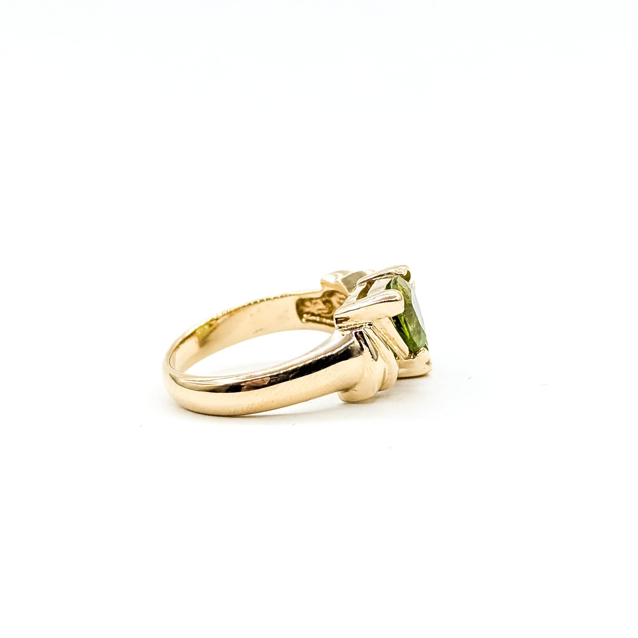 Toi et Moi Peridot & Diamond Ring in 14k im Angebot 1