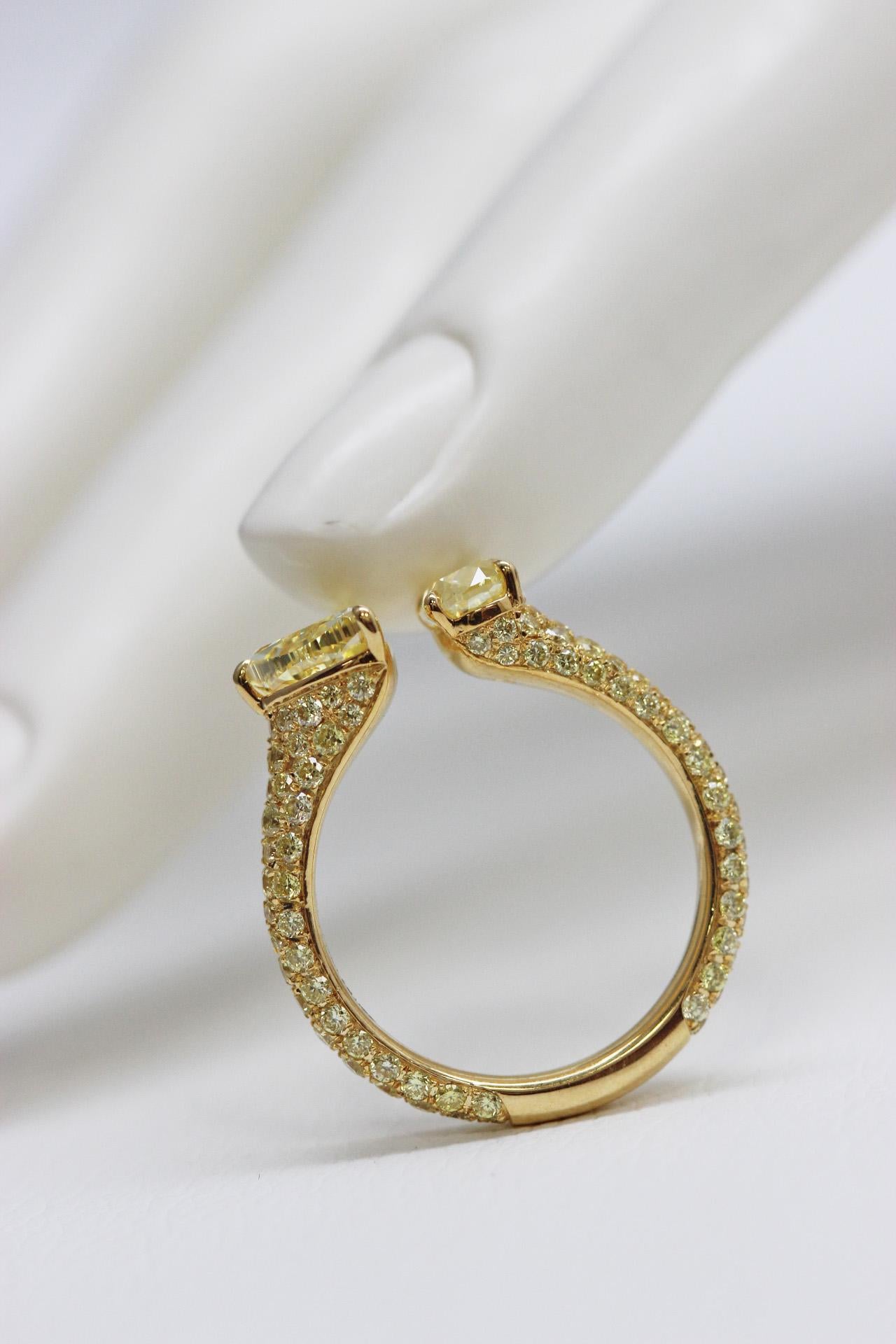 Toi et Moi Ring Fancy Intense Yellow Diamond Trilliant & Oval Cut Scarselli GIA  In New Condition For Sale In New York, NY