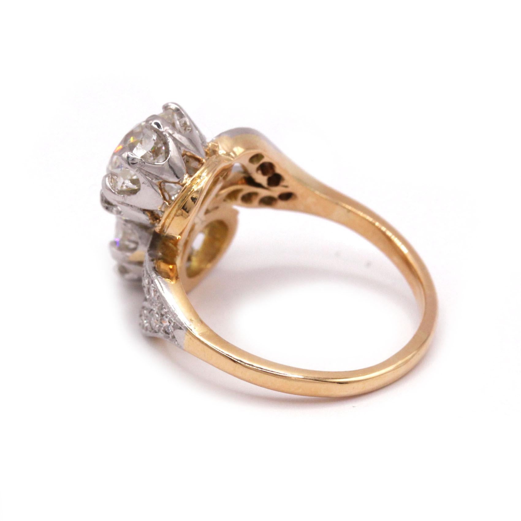 Bague Toi et Moi • Diamants taillés à l'ancienne certifiés par la GIA • 3,71 Carats Total • 19ème siècle • Origine française • Bague de fiançailles ancienne • Rare Collectional

Cette époustouflante bague Toi et Moi, fabriquée à la main en France